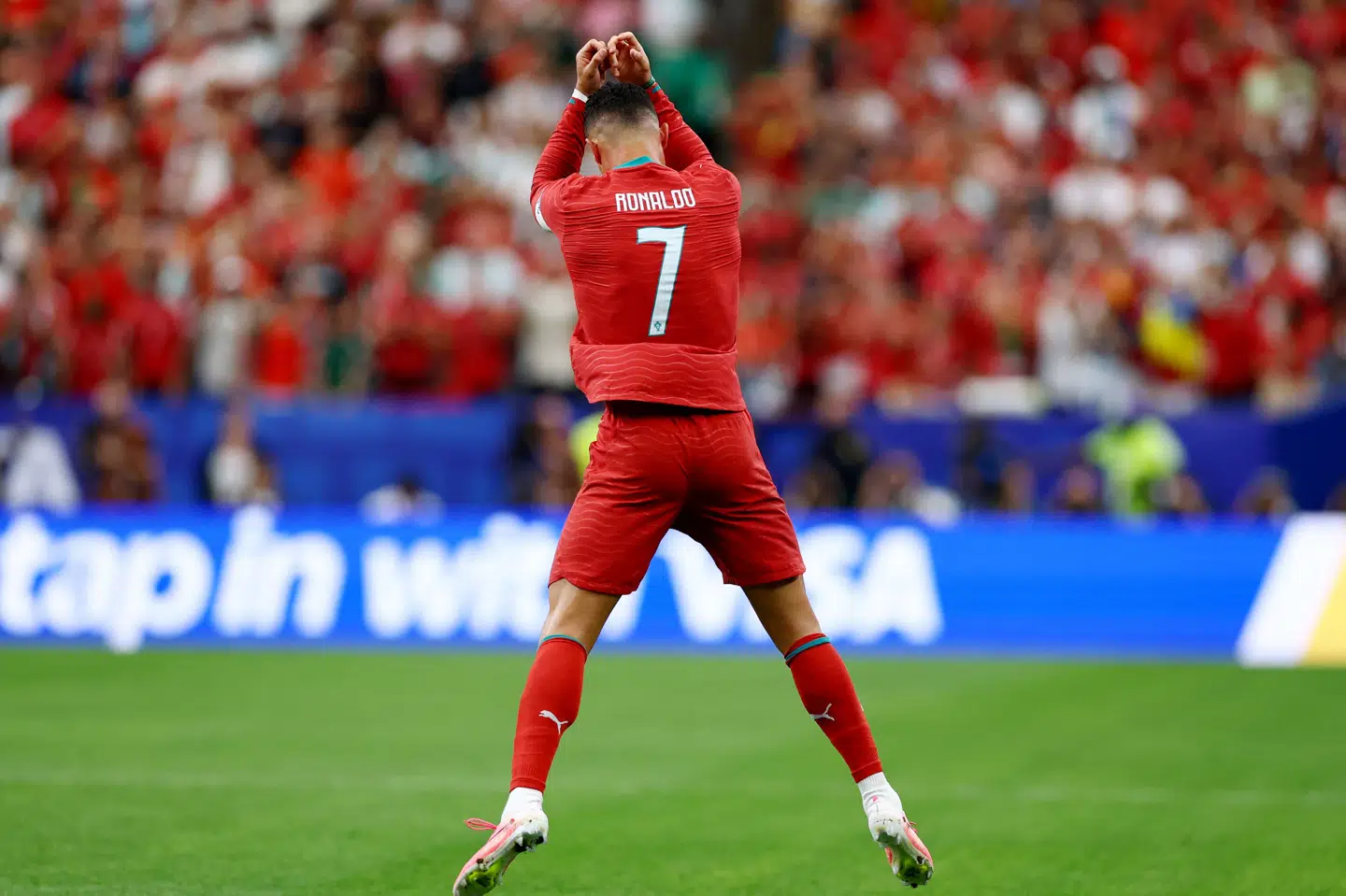 Cristiano Ronaldo fejrede sine mål med sin sædvanlige jubelscene.
