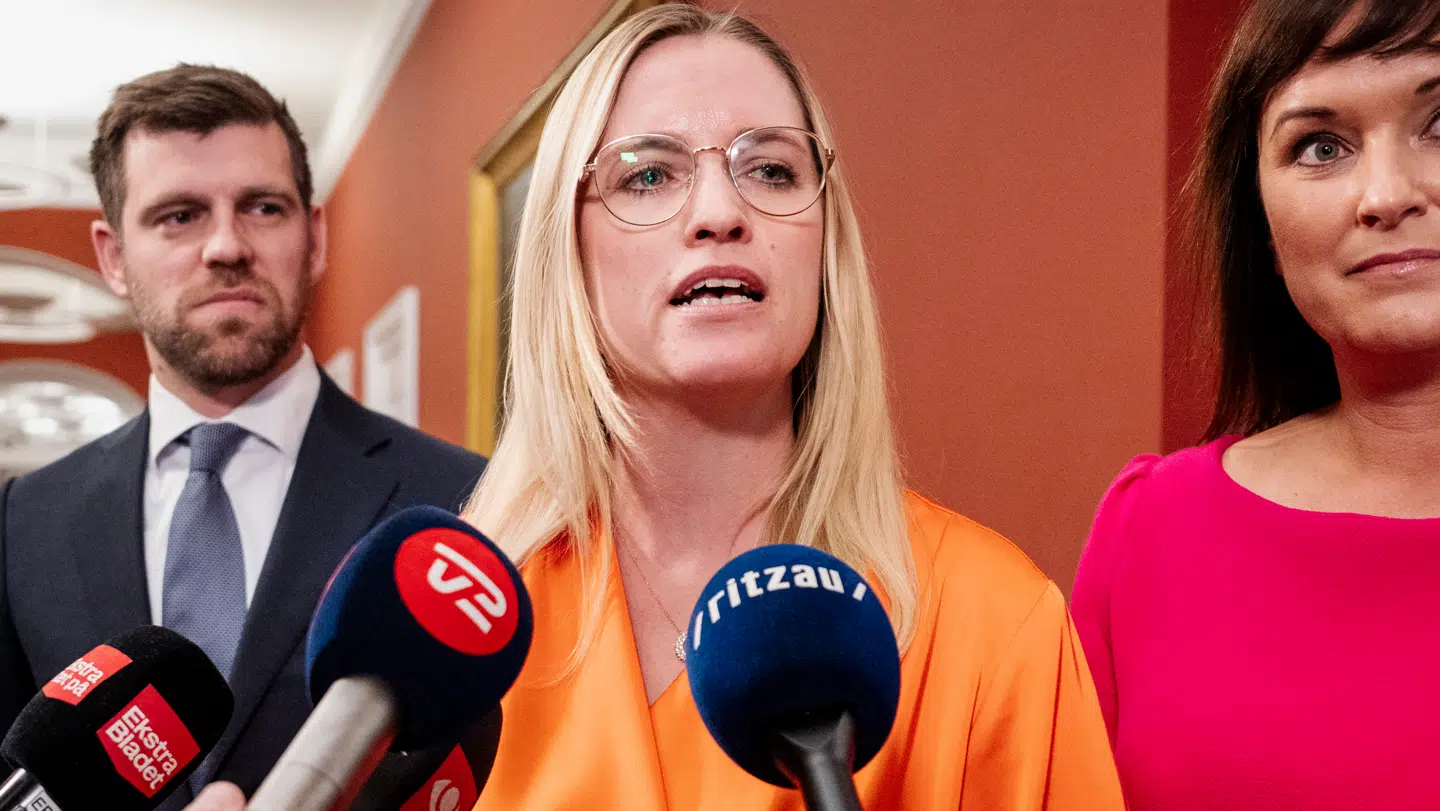 Morten Dahlin (V), Stephanie Lose (V) og Sophie Løhde (V) før regeringsforhandlinger på Christiansborg.