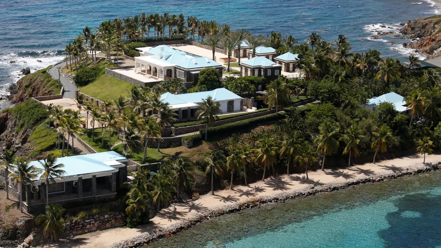 Bill Gates benægter, at han nogensinde skulle have været med på Epstein private ø.