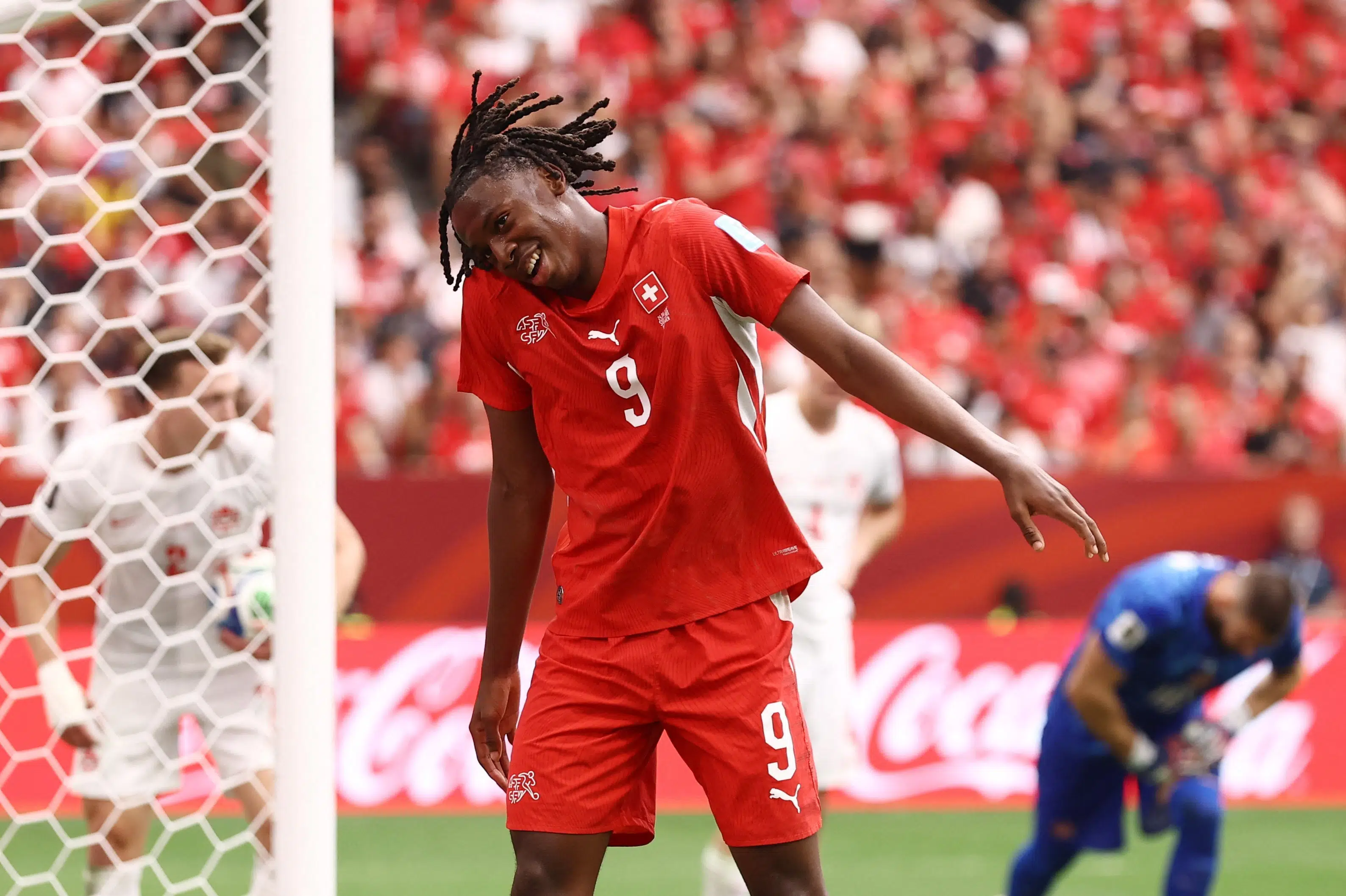 Schweiz spolerer Canadas VM-fest og tager førstepladsen