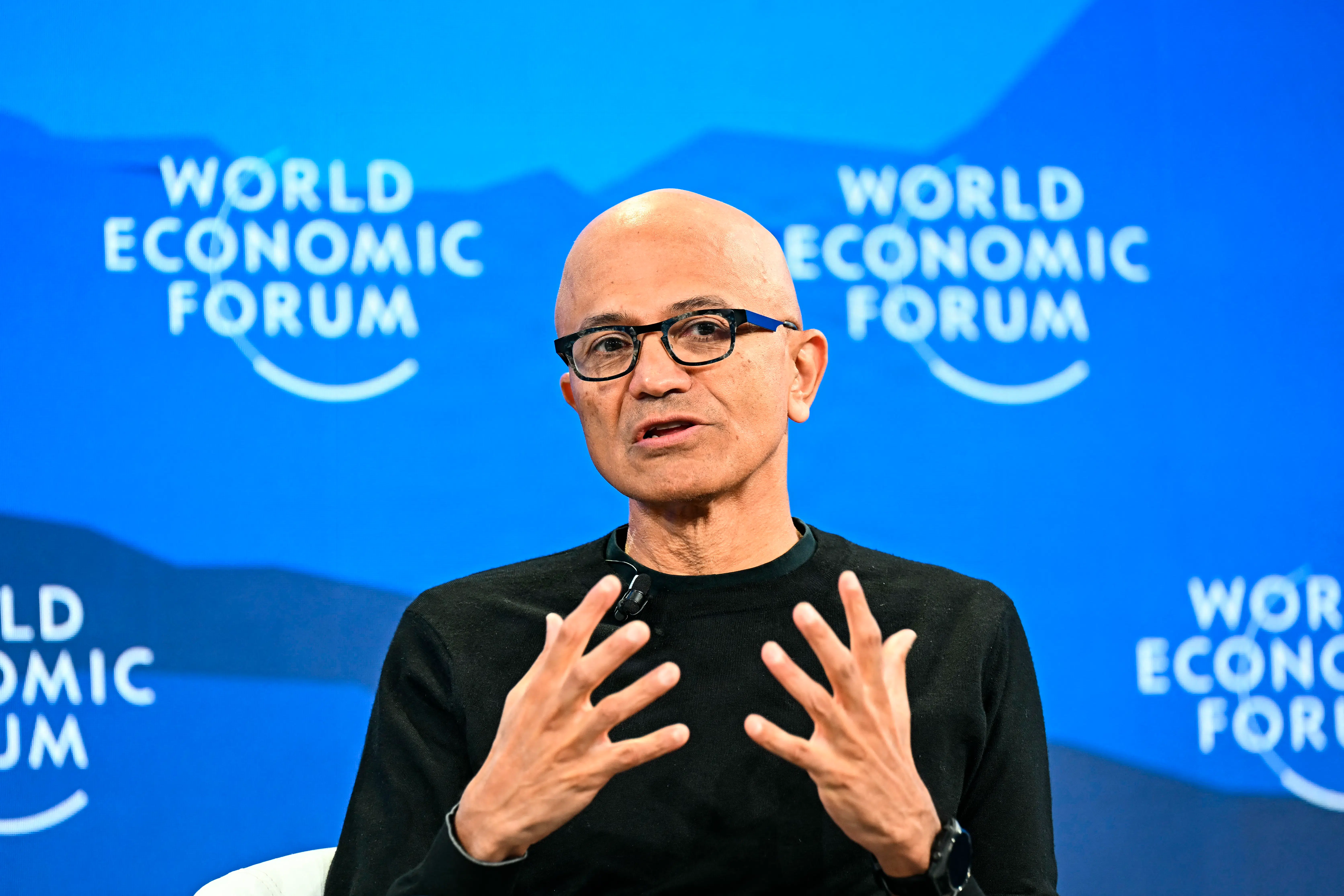 Microsofts Satya Nadella: Vi kan ikke lade ai-giganter ødelægge det hele