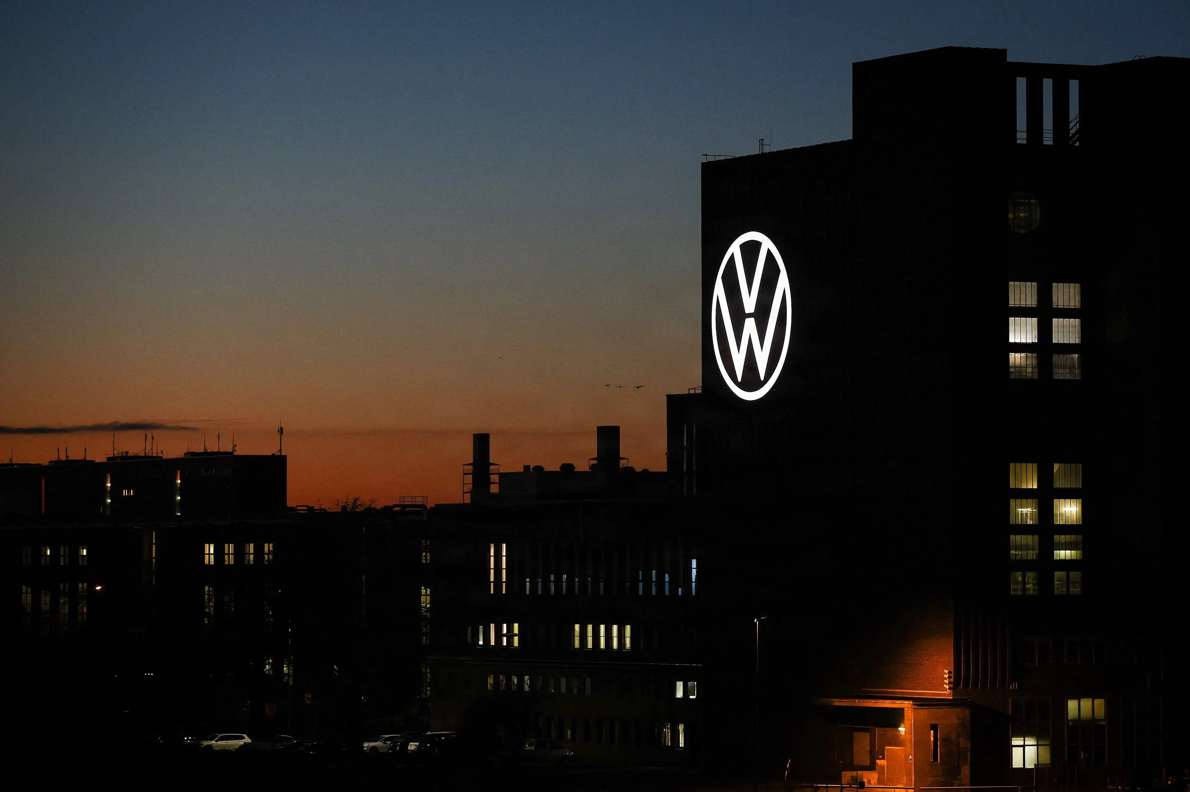Medie: Volkswagen overvejer at nedlægge op mod 100.000 stillinger