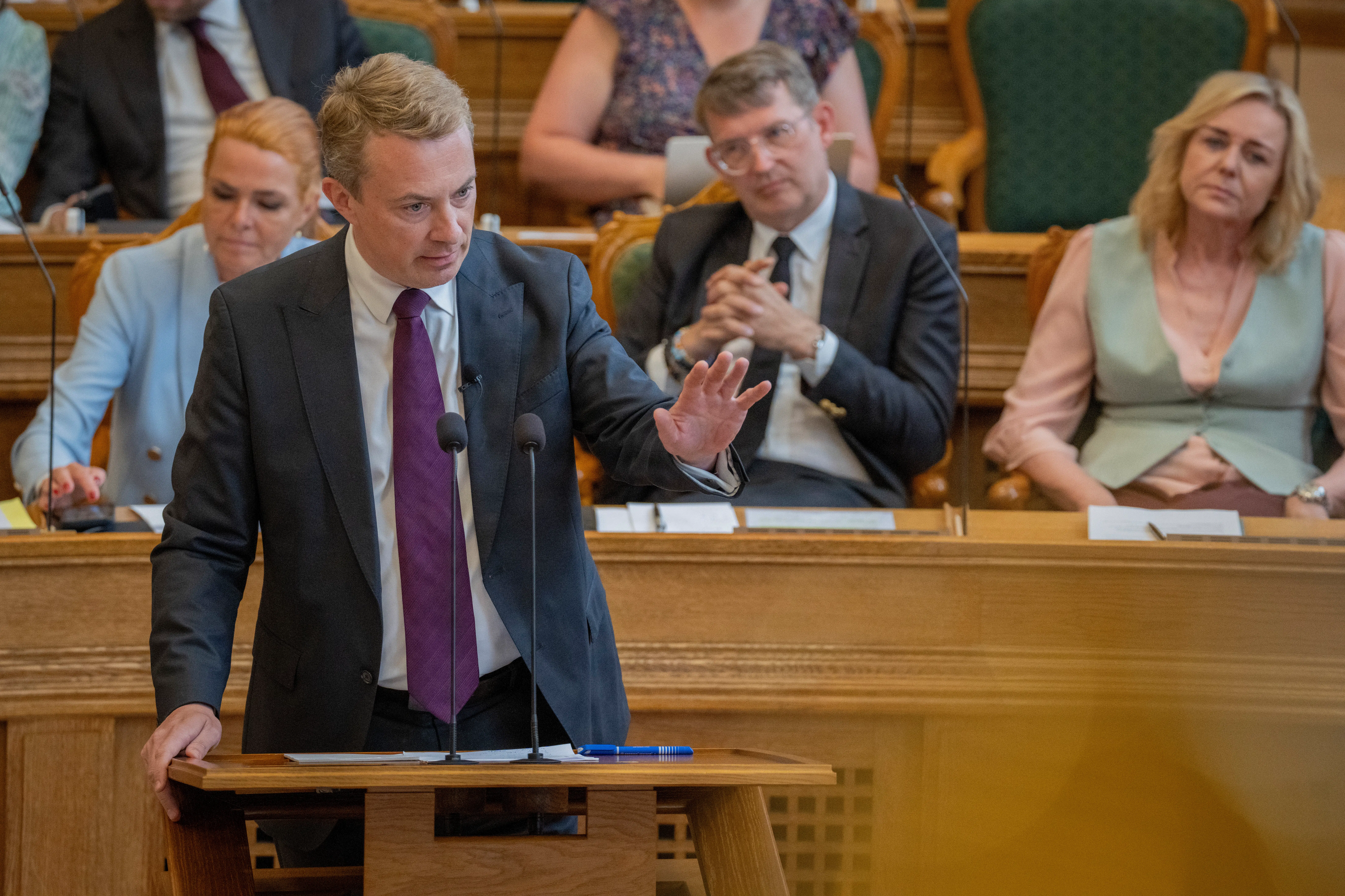 Messerschmidt forlod pludselig Folketingssalen under debat: Det »fremstod bemærkelsesværdigt arrogant«