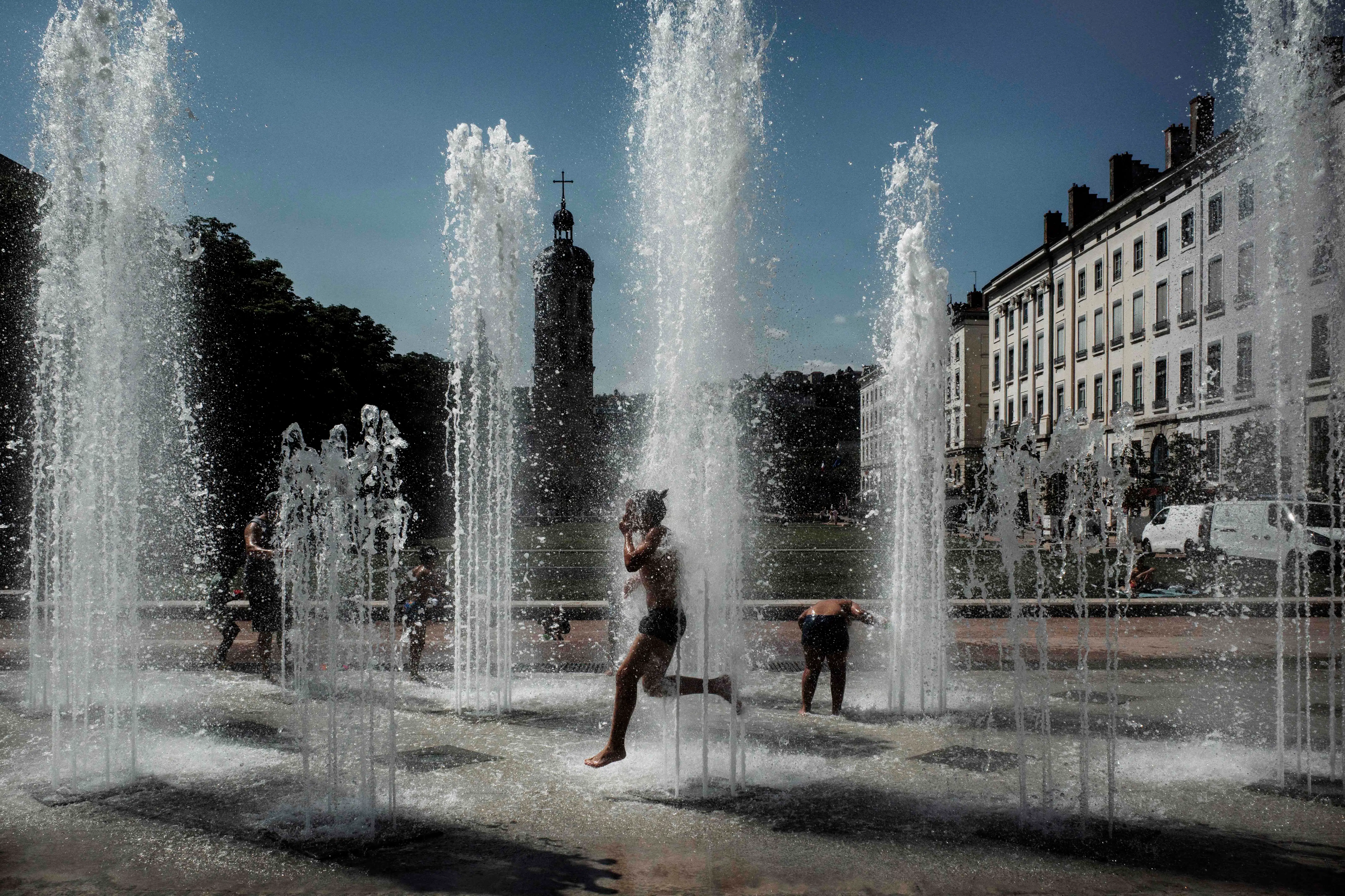Berlingske mener: Klimaet bliver varmere, men dommedag er aflyst