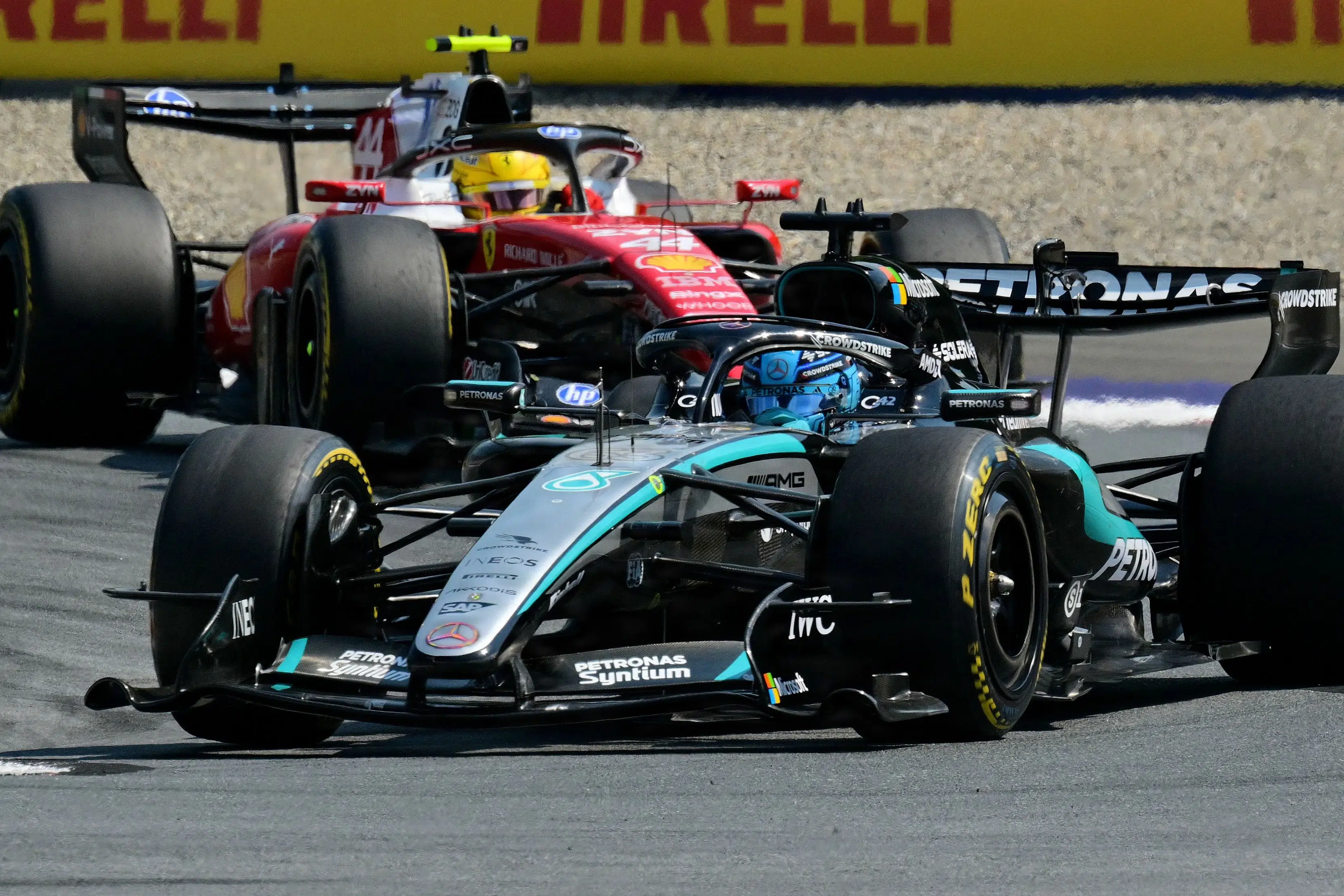 Russell bringer Mercedes og sig selv tilbage på podiets top