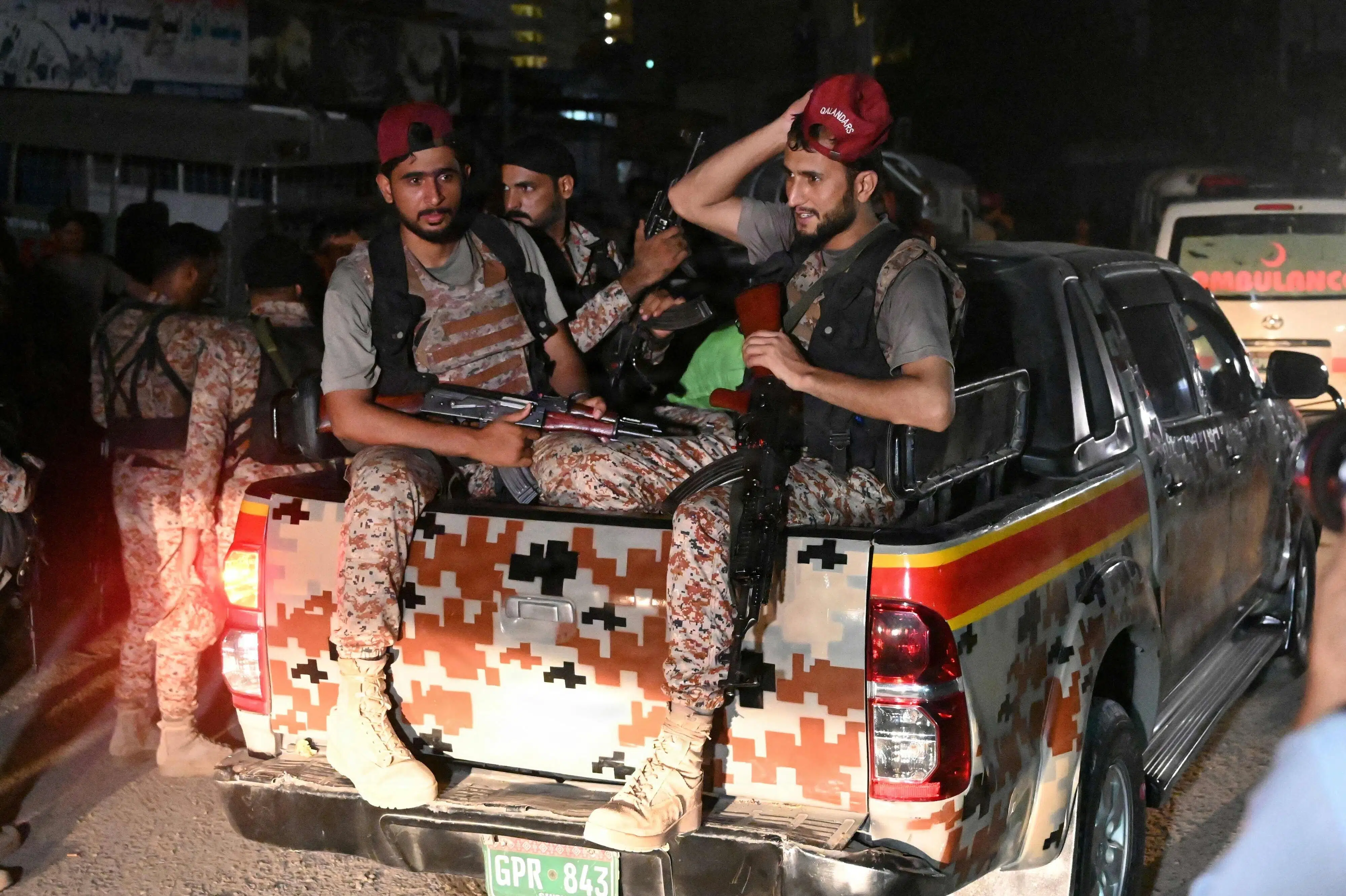 Pakistan melder 29 dræbt i angreb på militante i Afghanistan
