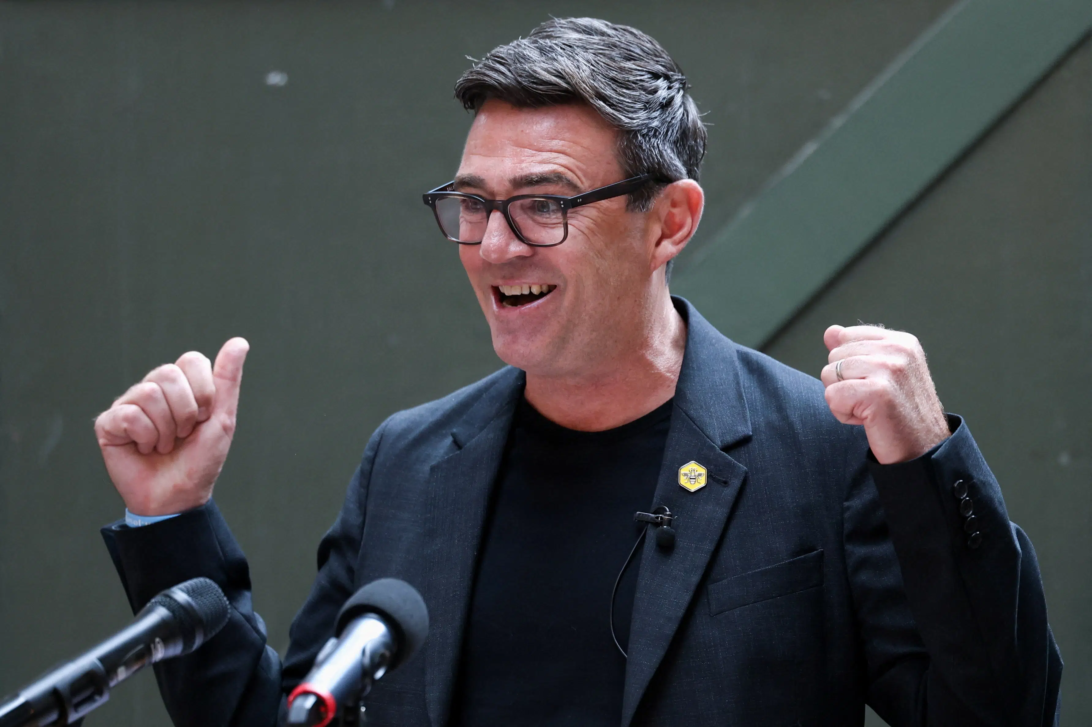 Potentiel ny britisk leder vil sende mere magt ud til regioner
