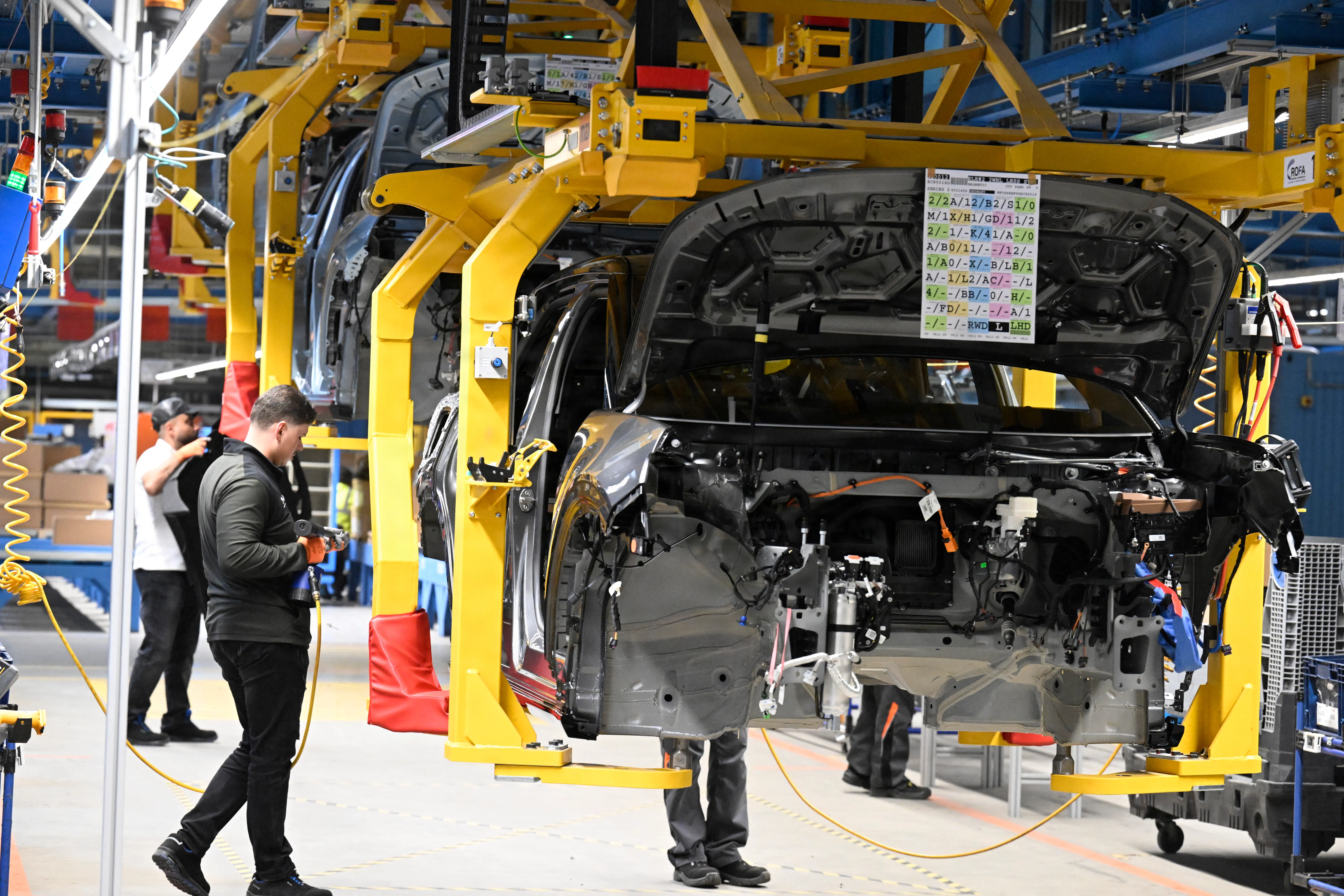 Ford genansætter ingeniører – kunstig intelligens ikke god nok til at finde fejl