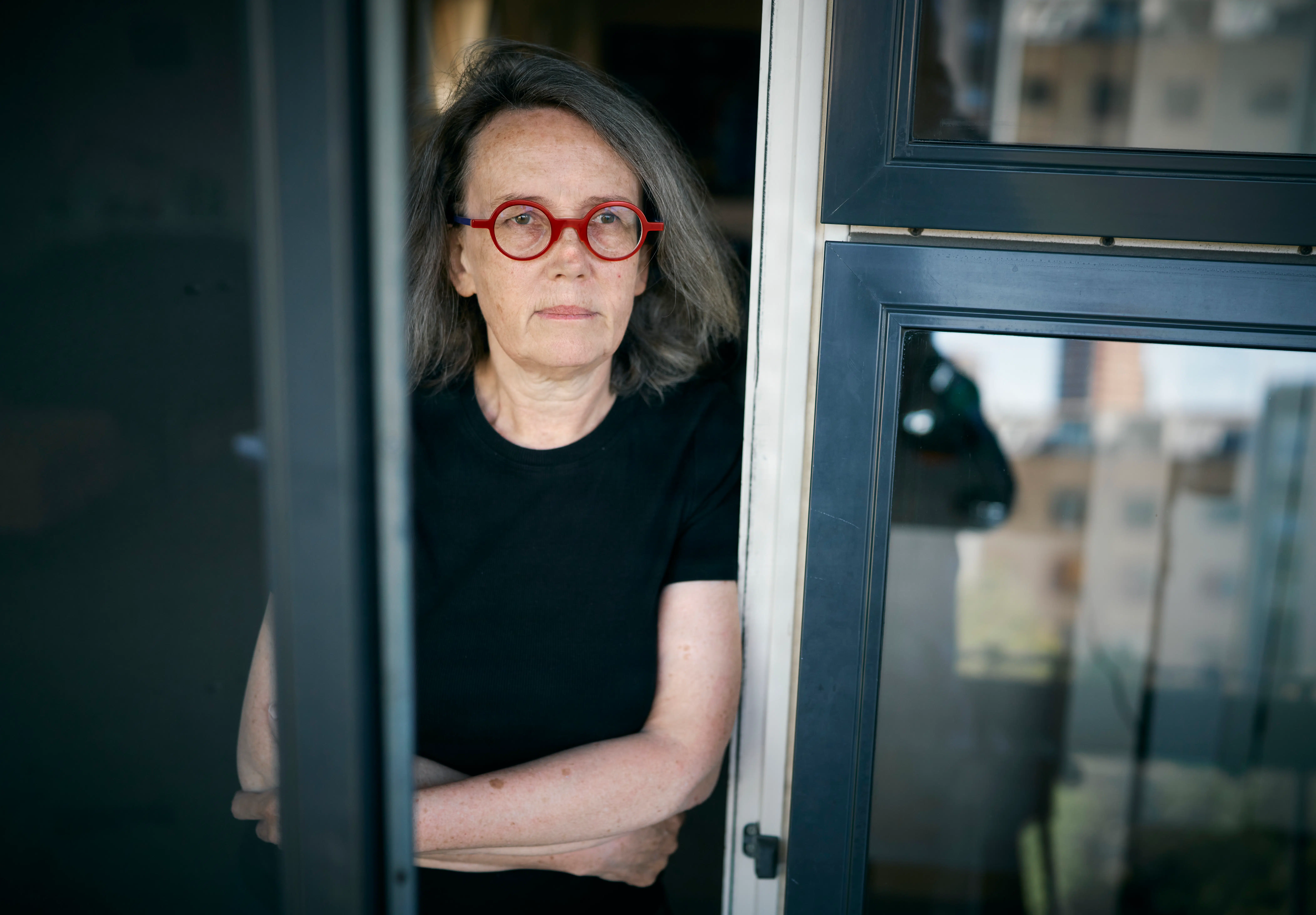 Fejlene hober sig op i Socialforvaltningen. Anne Katrines blinde datter kan ikke få hjælp til toiletbesøg 