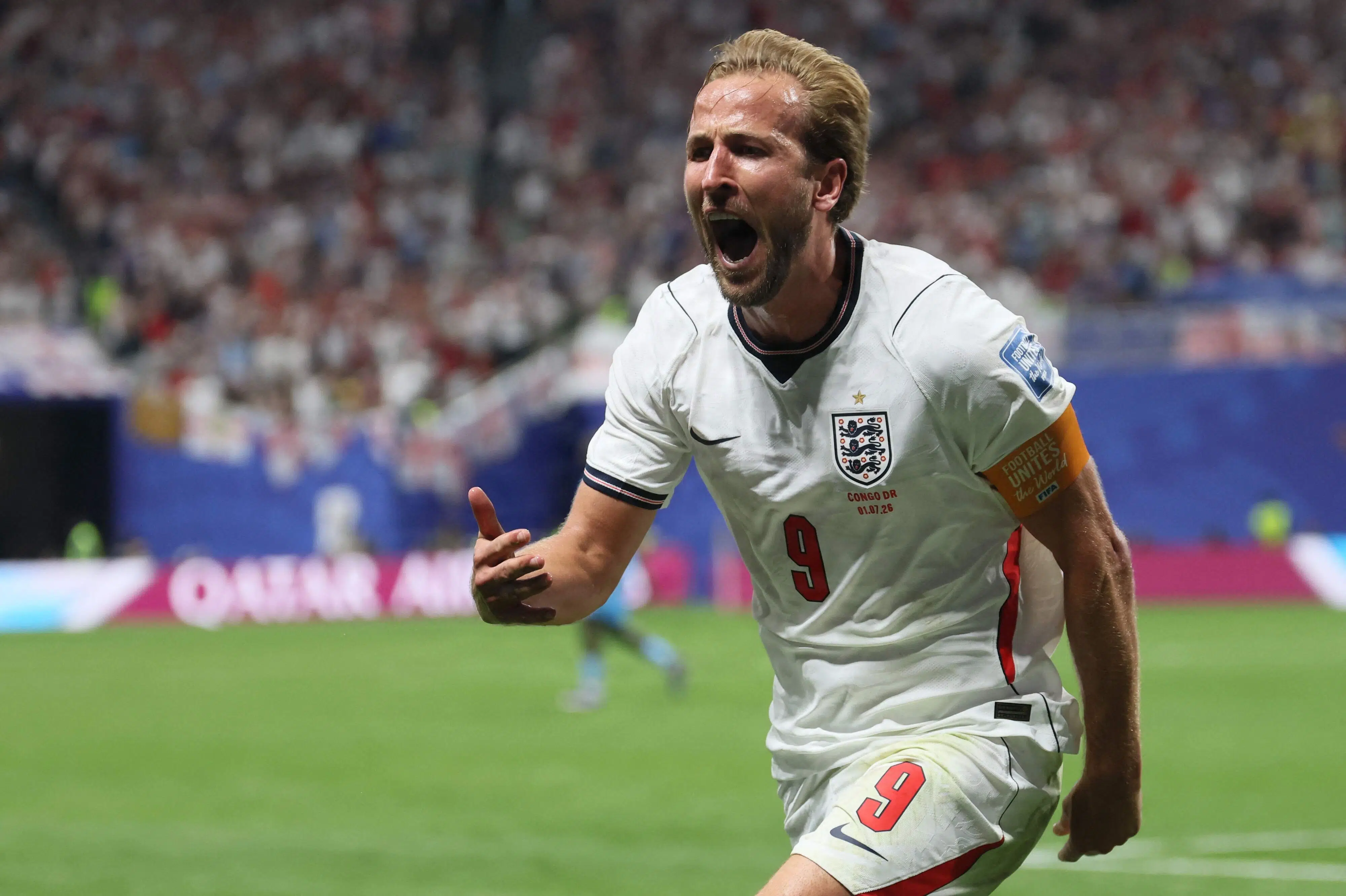 Kaptajn Kane sparker England fri af VM-fiasko