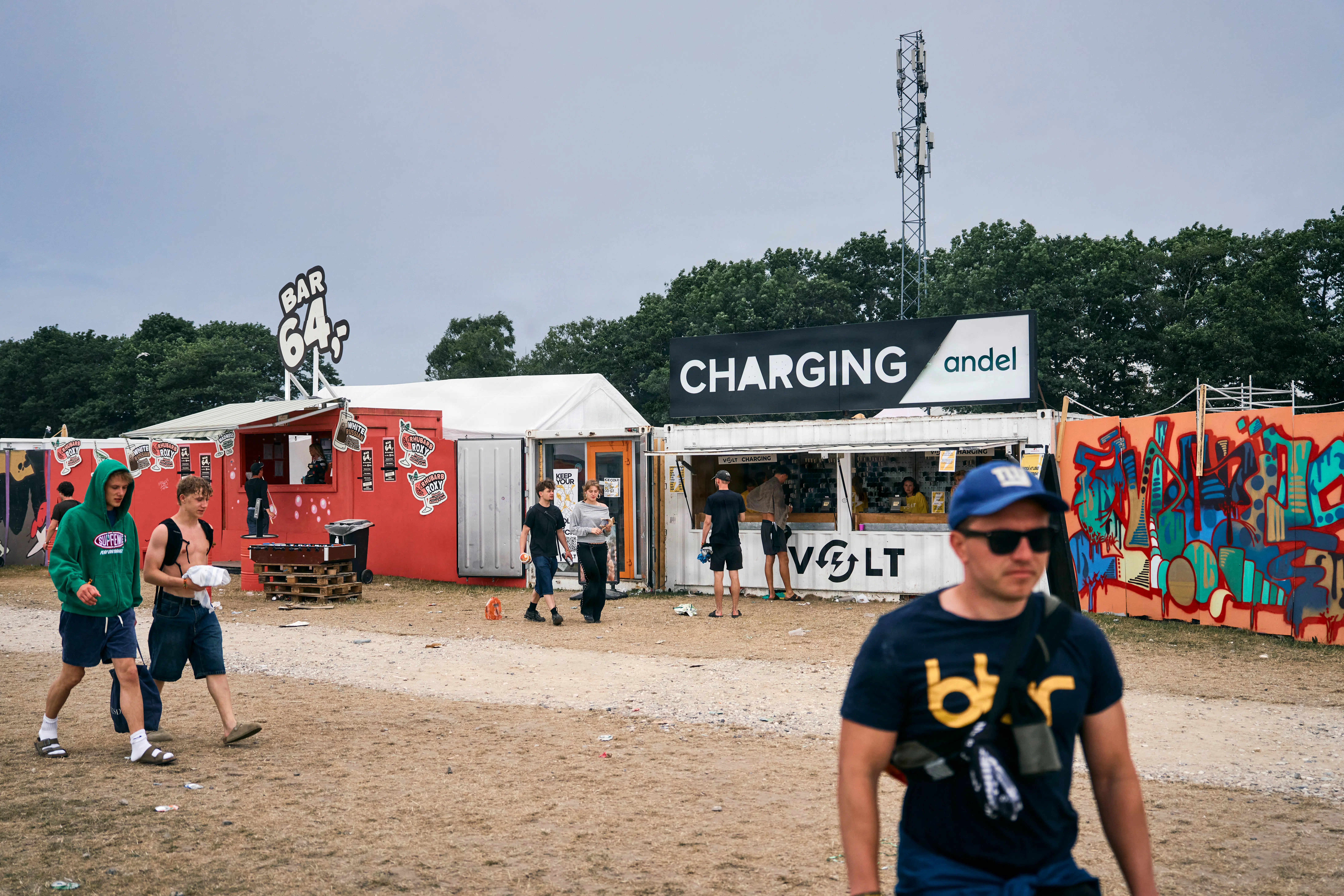 Roskilde Festival er blevet et parcelhuskvarter. Ølbongen er deres webergrill