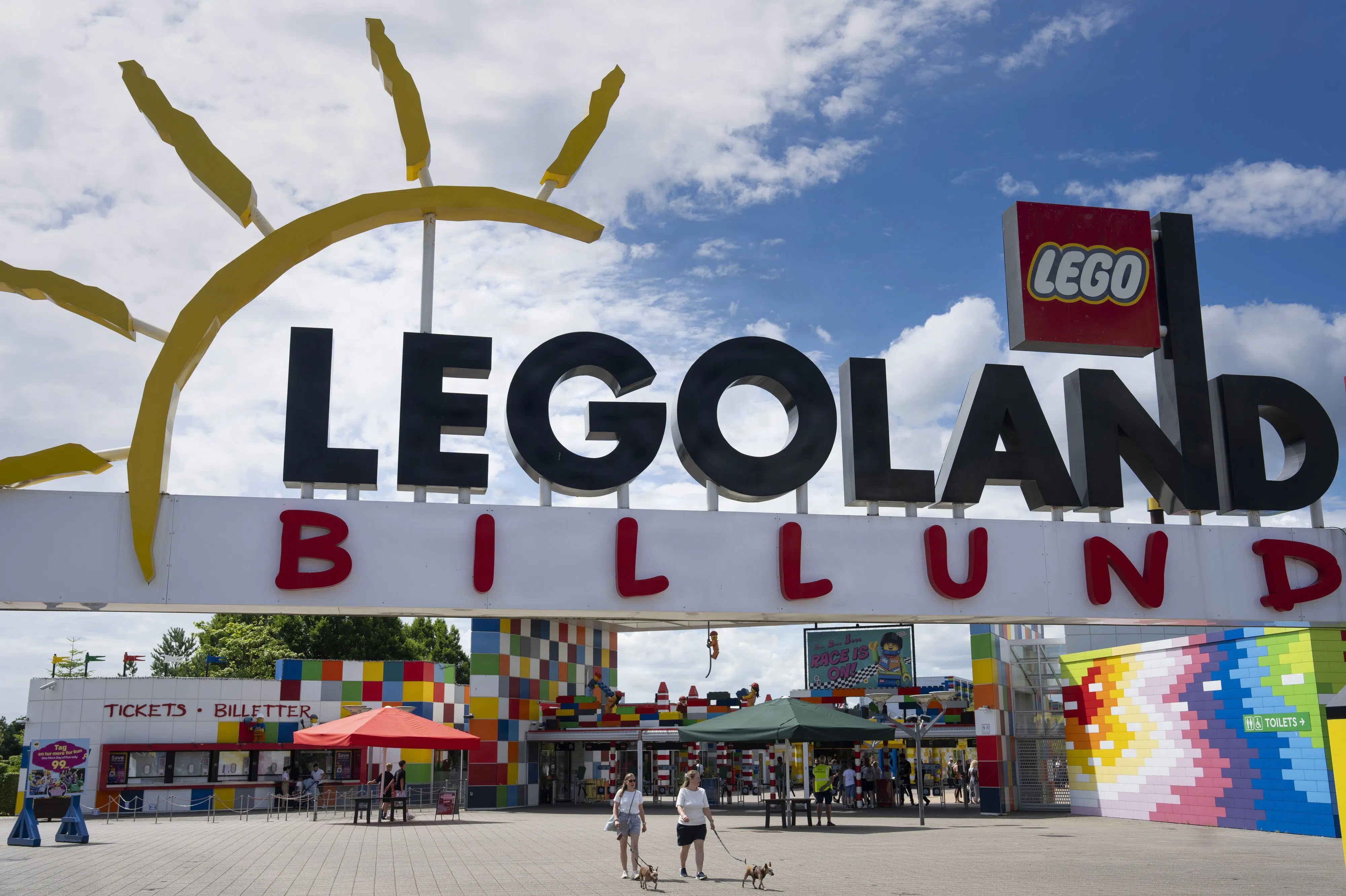 Flere gæster i parken og på hoteller giver Legoland rekordsalg