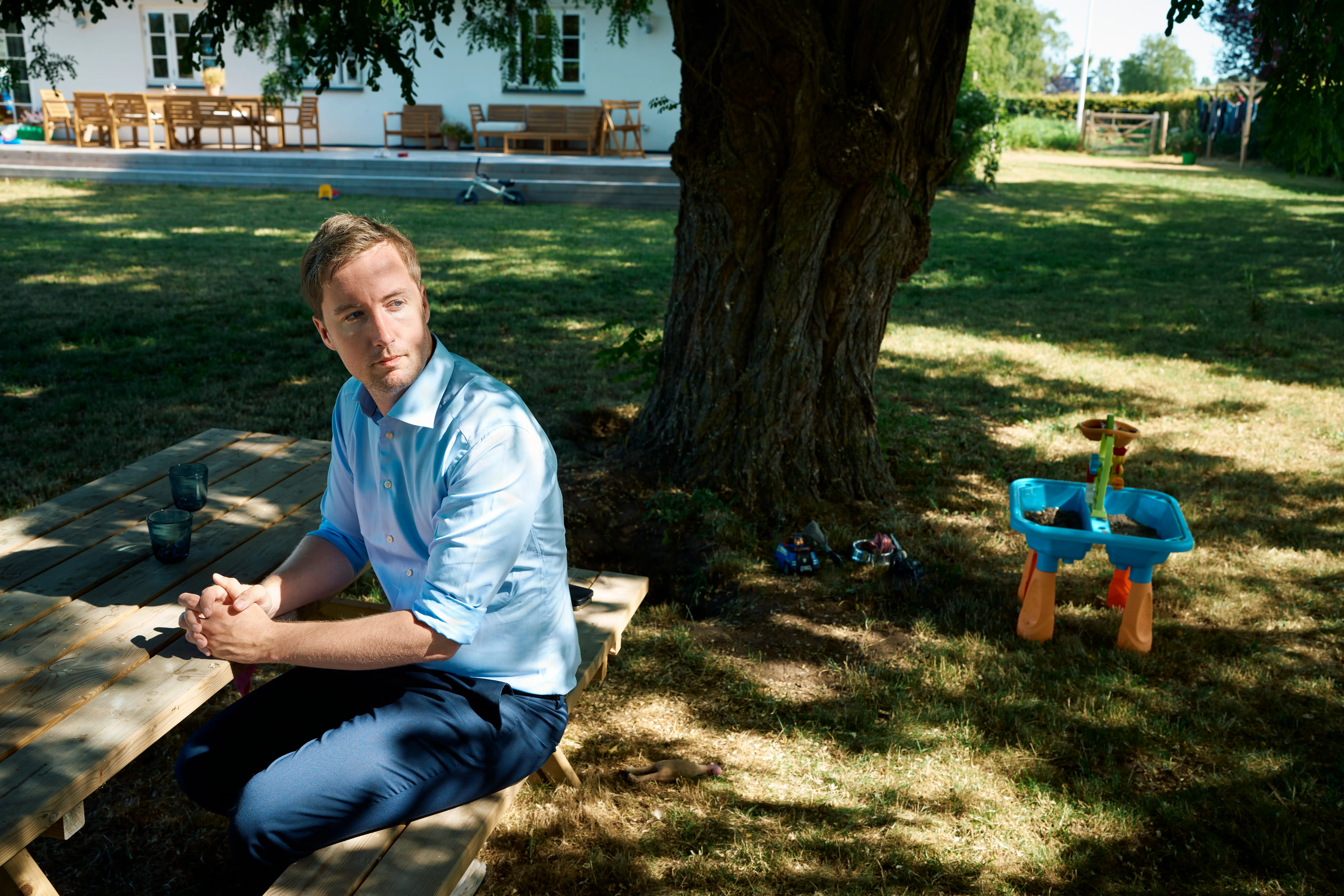 Himmel og helvede skal stå i ét, hvis Jacob Mark ikke henter sit barn to dage om ugen. Nu har han et budskab til forældrene
