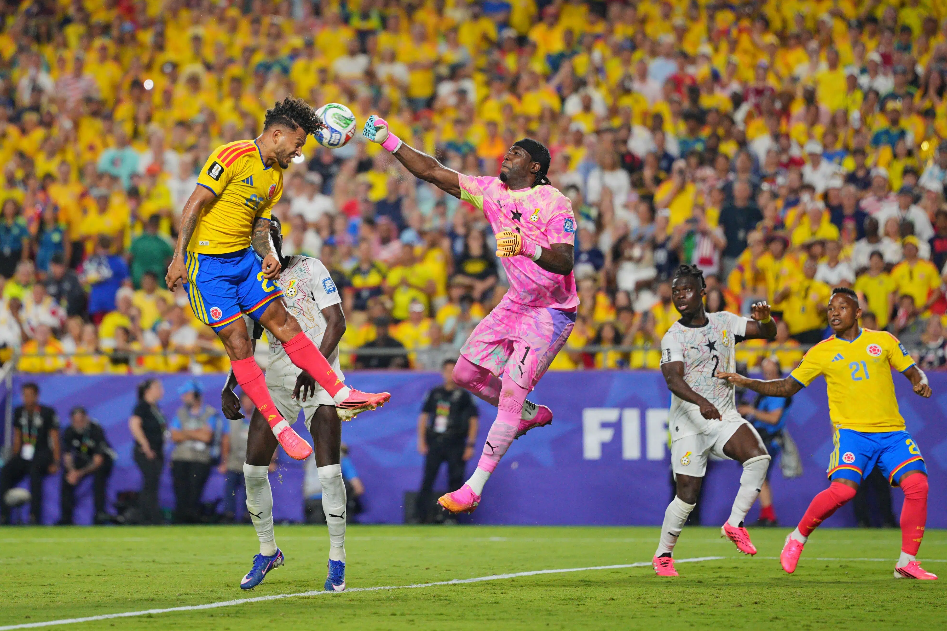 Colombia går videre efter komfortabel sejr over Ghana