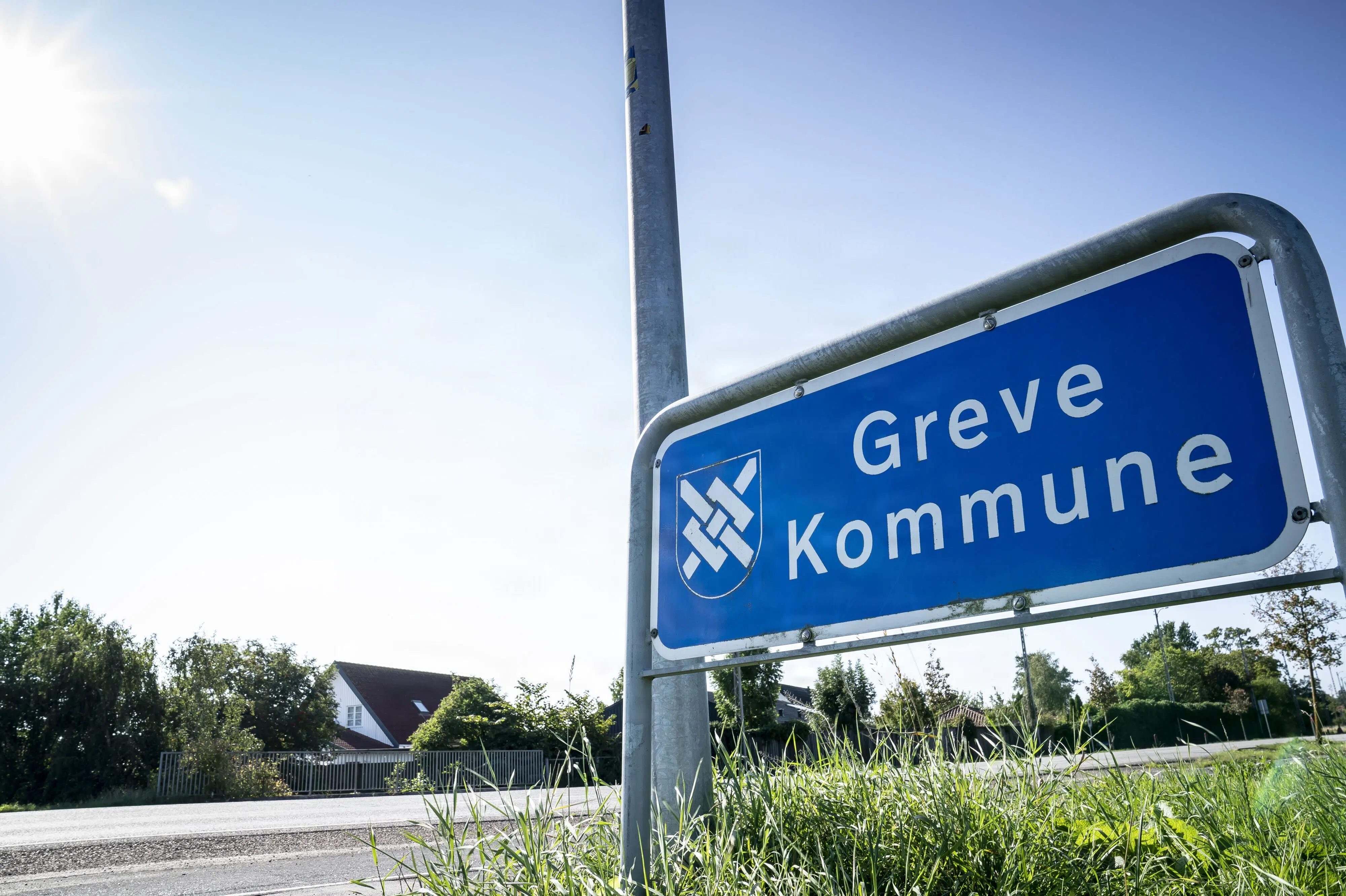 Kvinde er alvorligt tilskadekommen efter ulykke i kryds i Greve