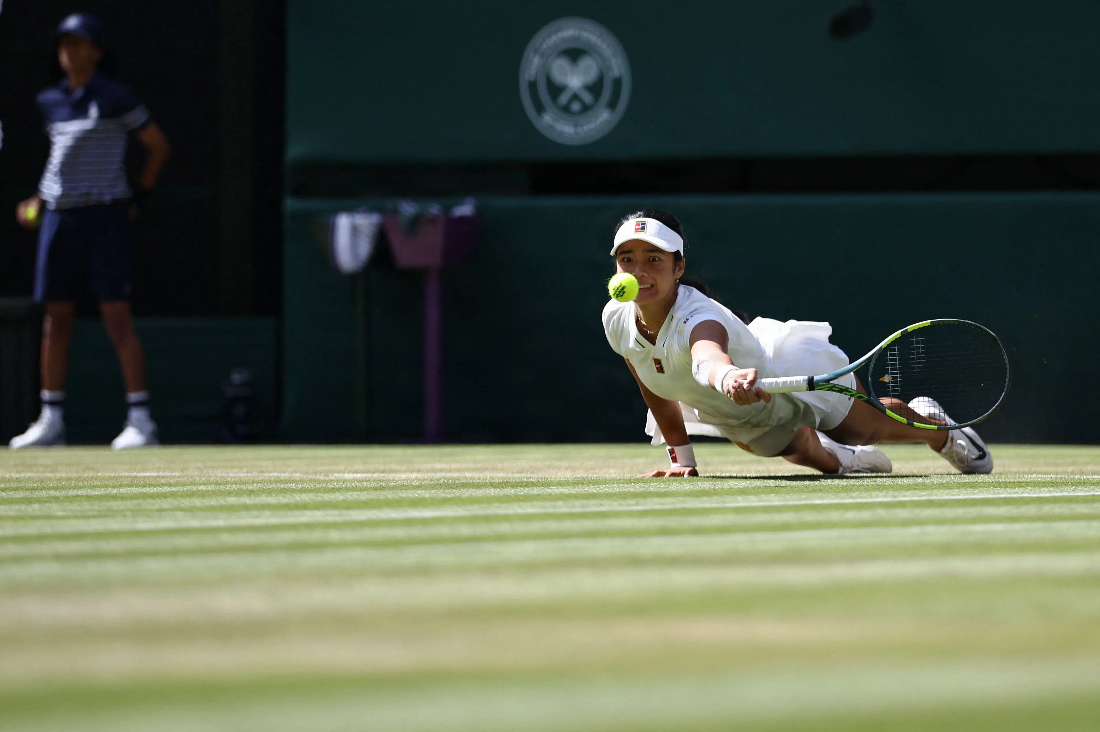 21-årig filippiner sparker sidste års vinder ud af Wimbledon