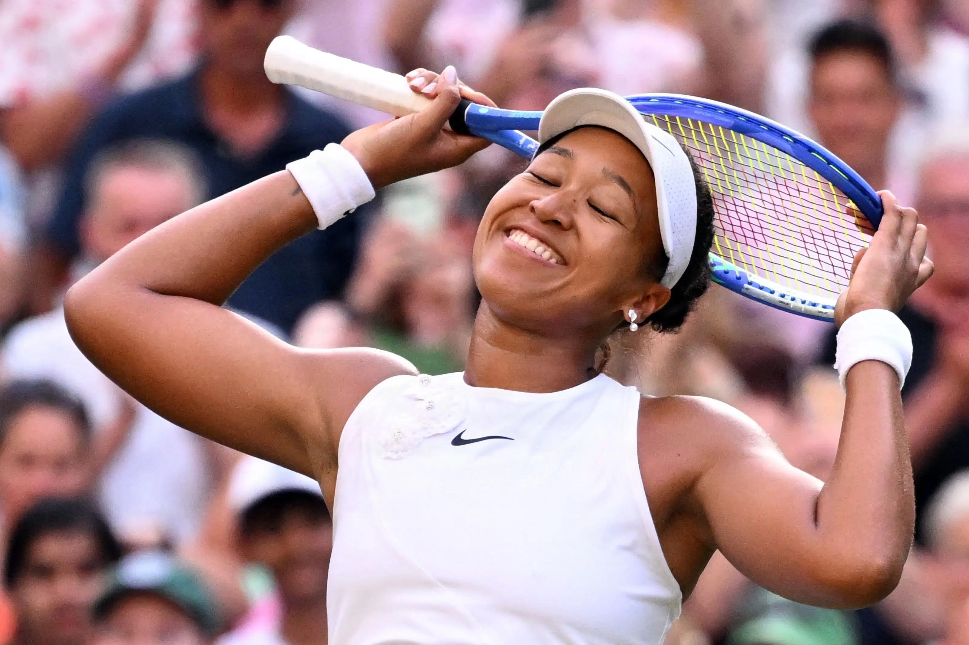 Naomi Osaka sparker verdensetteren ud af Wimbledon