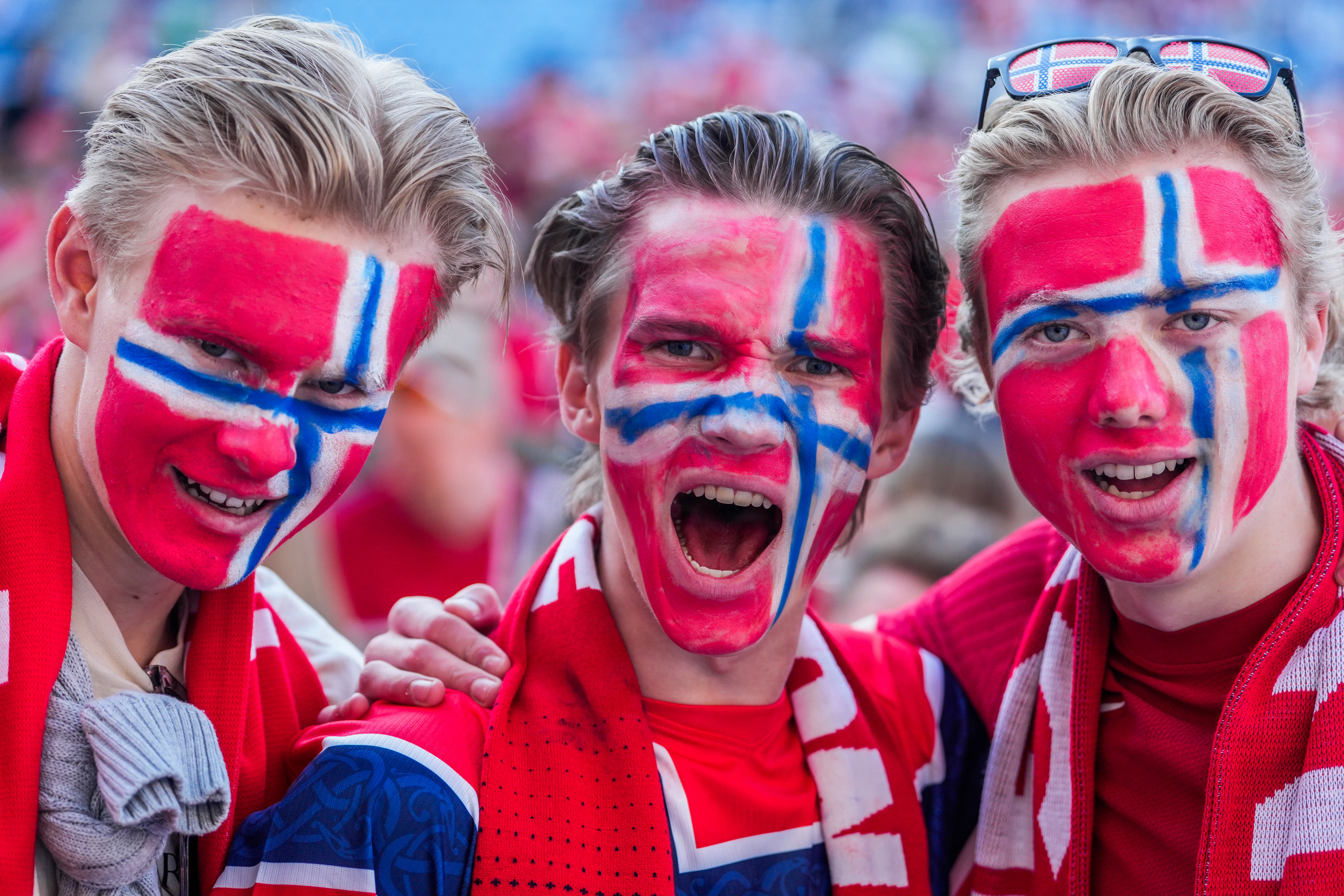 Norge og Brasilien kæmper om en plads i kvartfinalen – følg kampen her