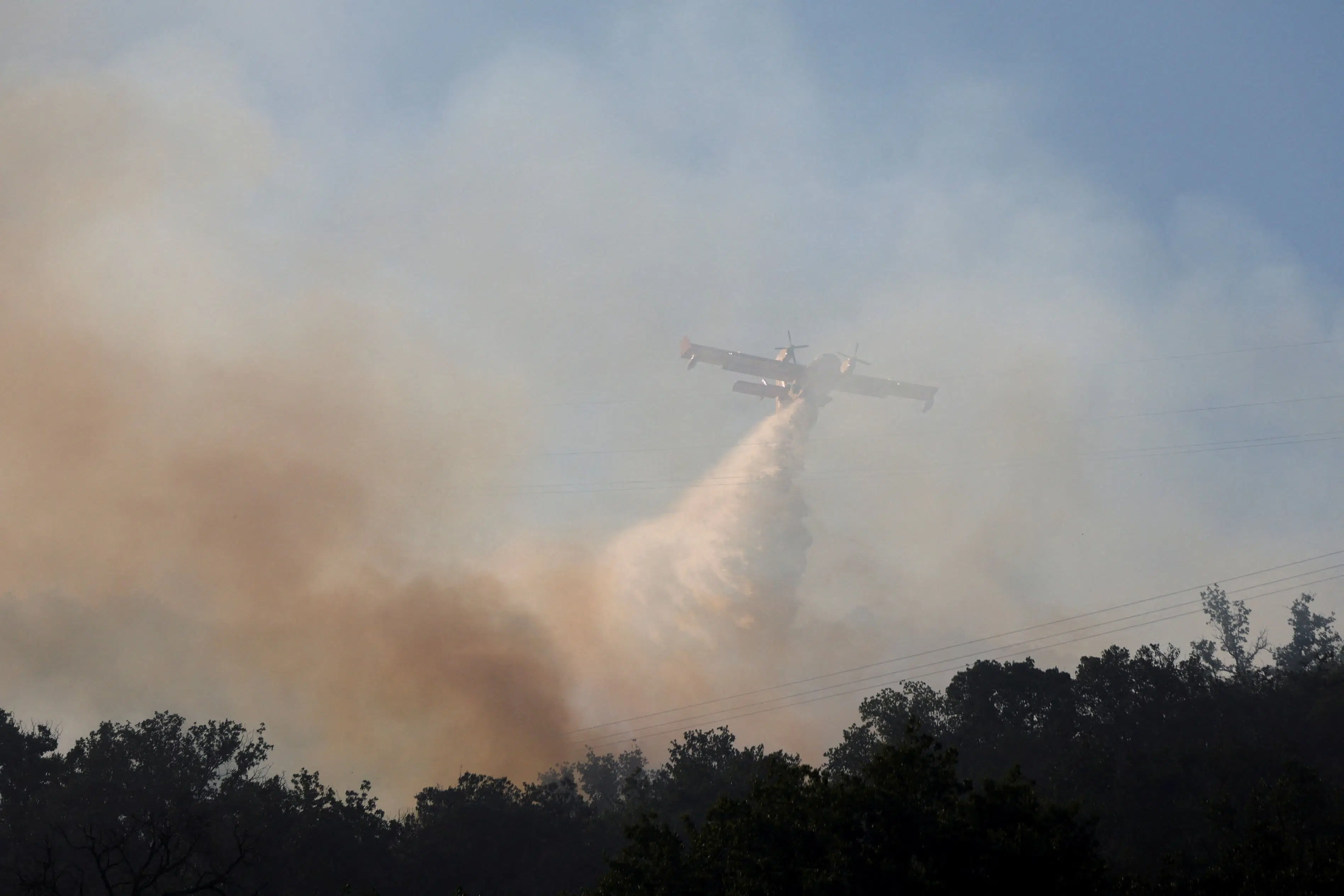 10.000 er evakueret under skovbrand i Frankrig
