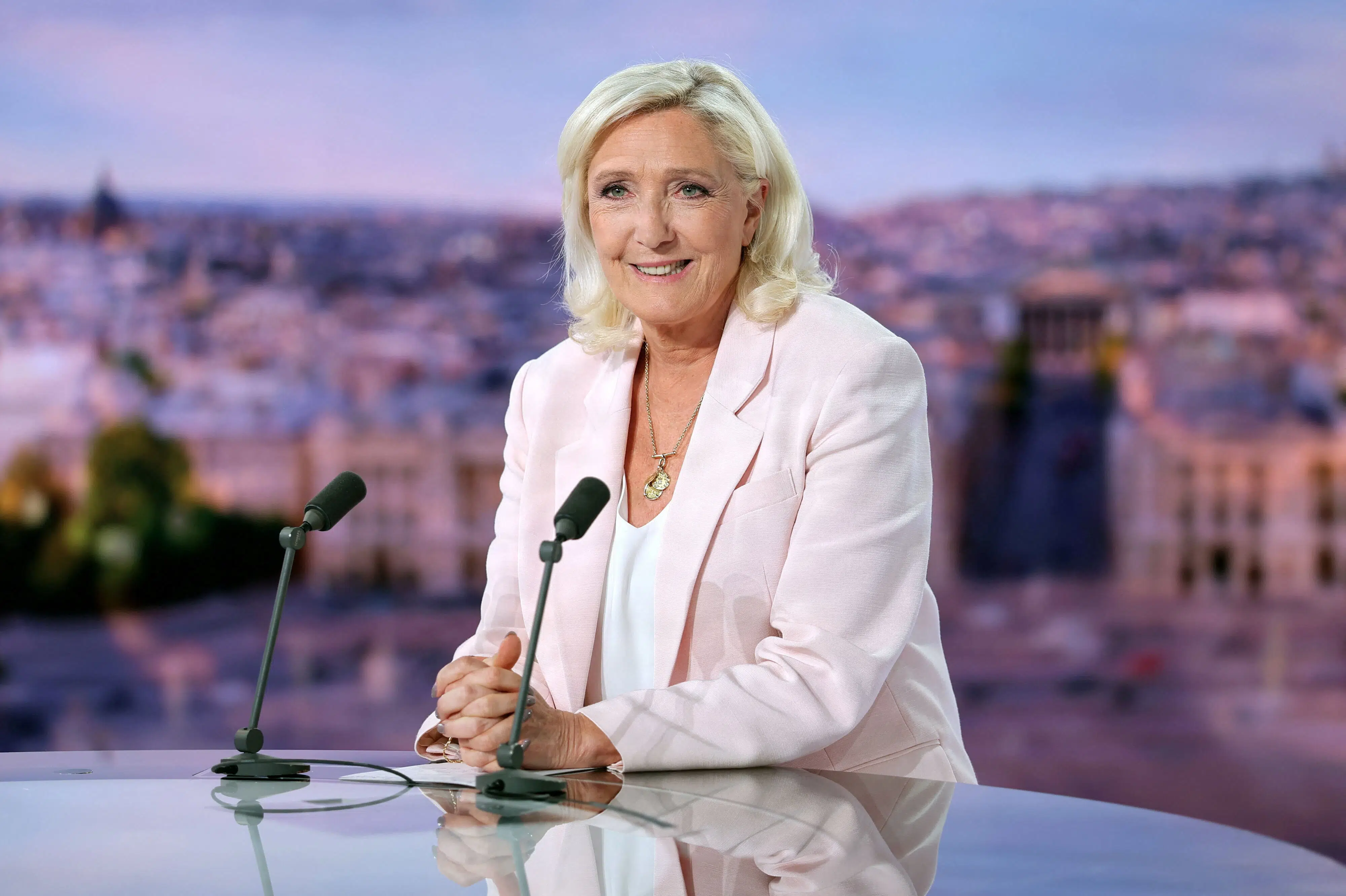 Marine Le Pen stiller op til næste præsidentvalg