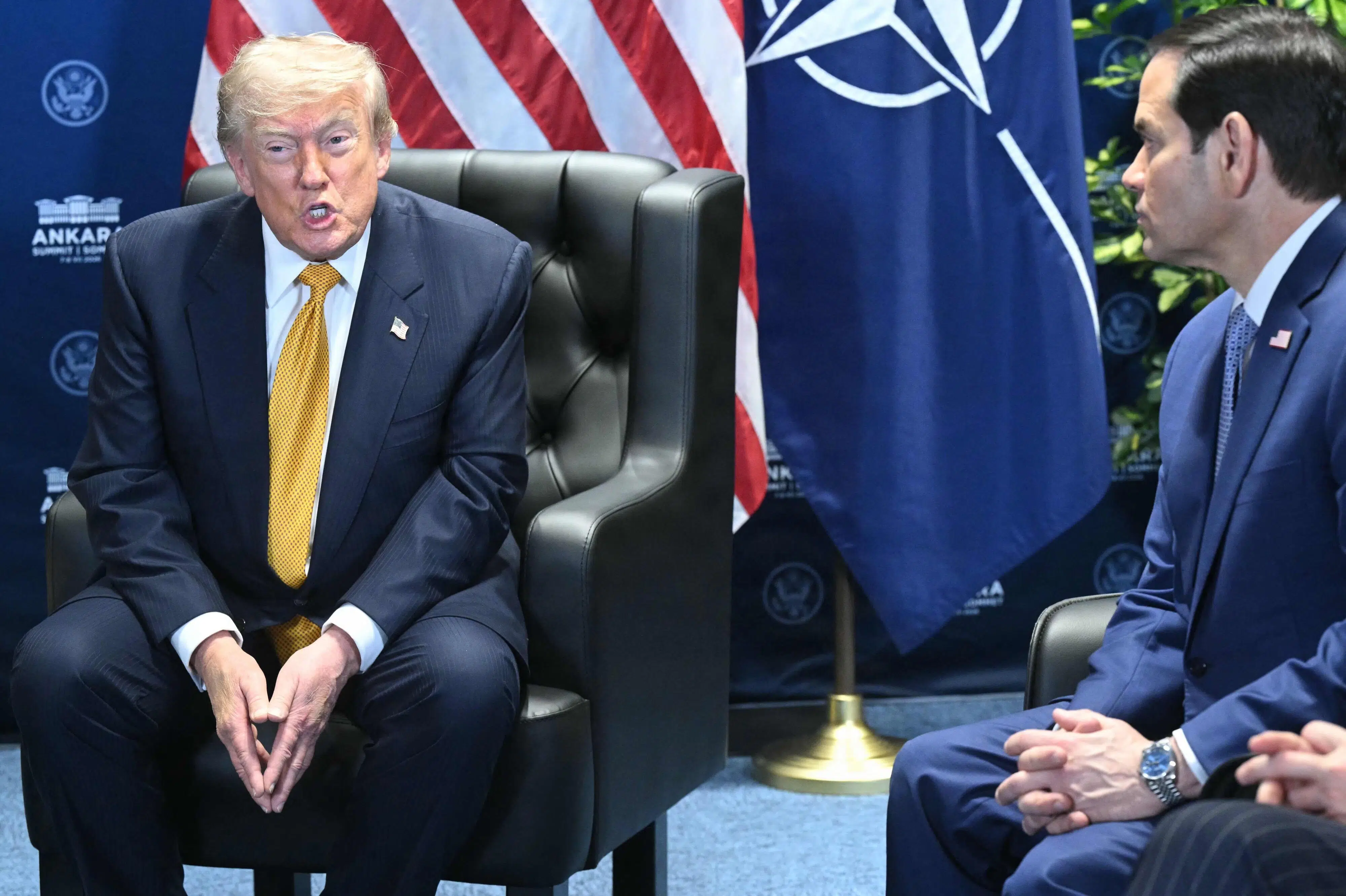 Trump anser våbenhvile med Iran for slut