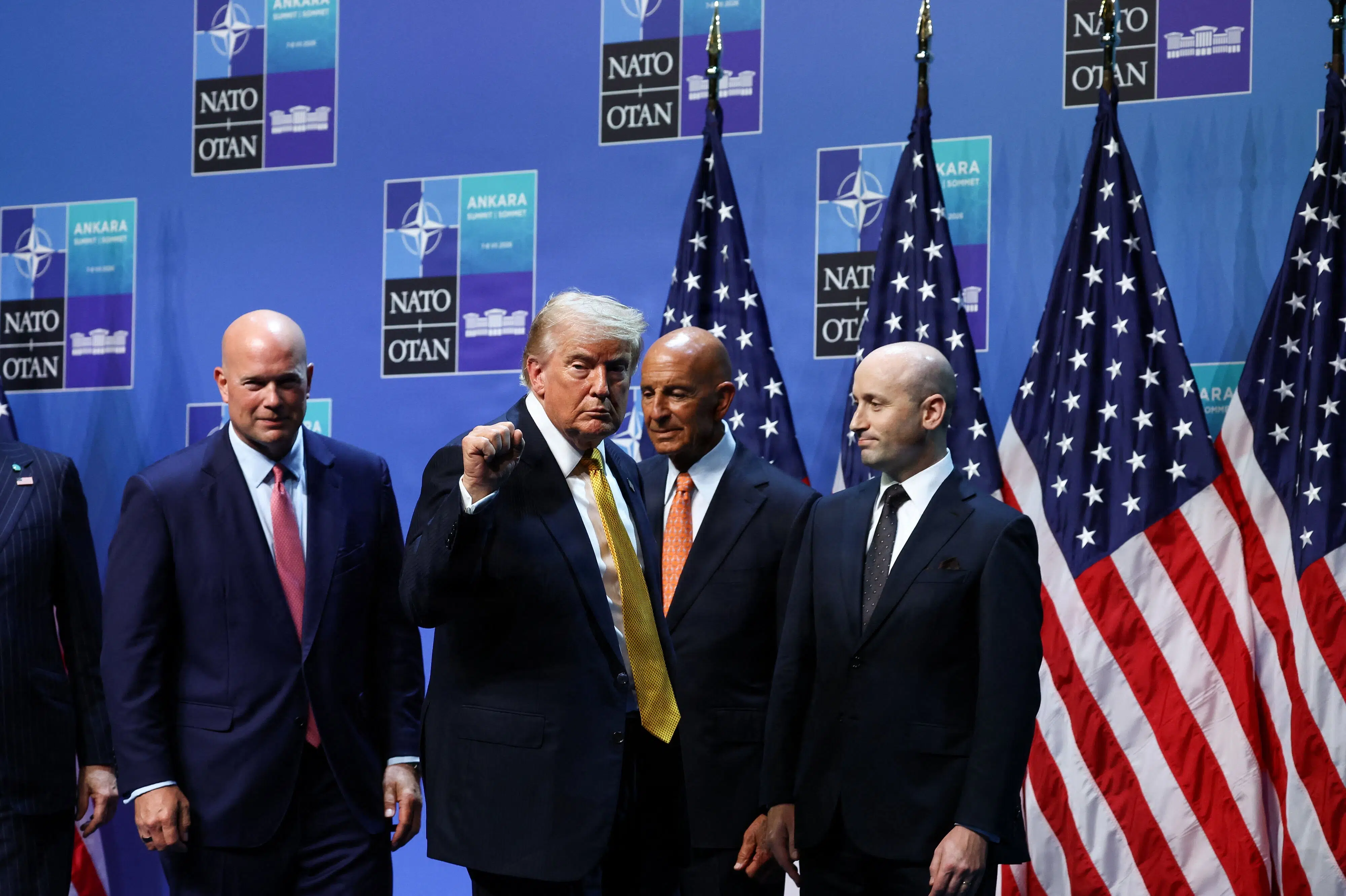 Trump afviser at han er ved at genstarte krigen med Iran