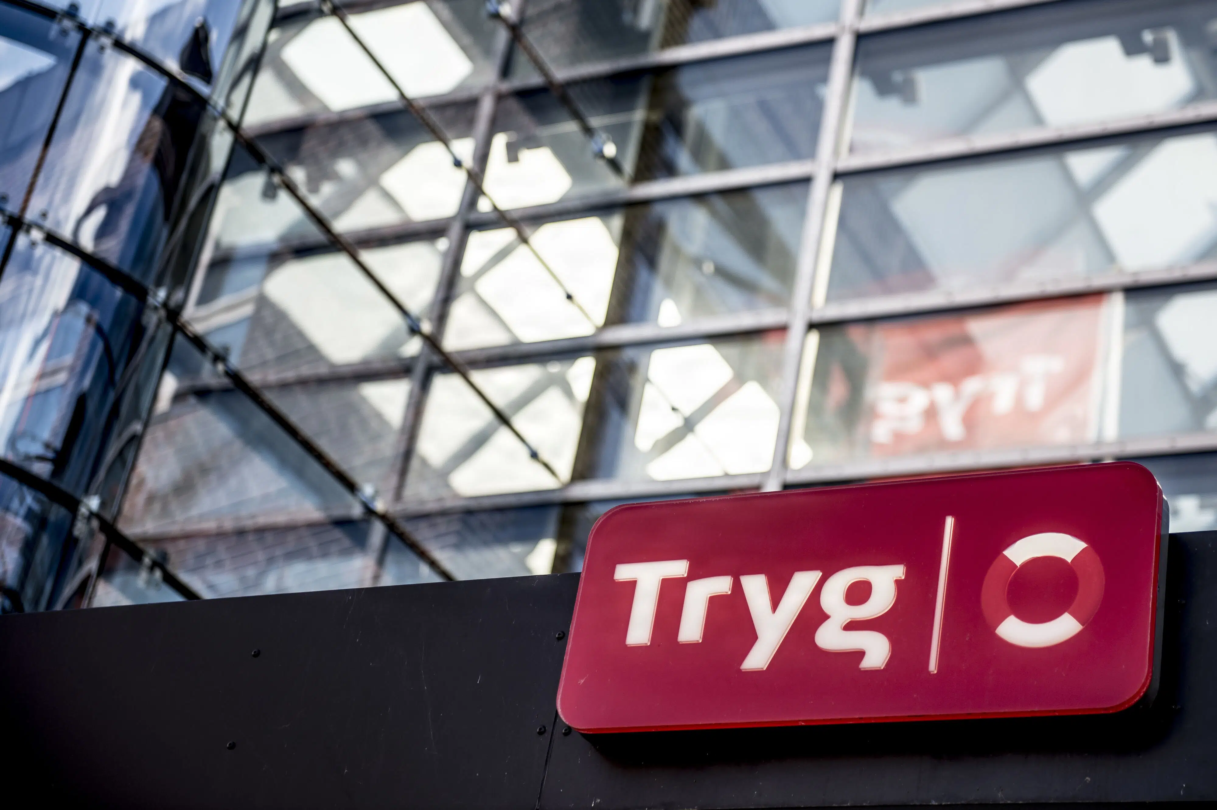 Højesteretsdom har næsten halveret Trygs overskud