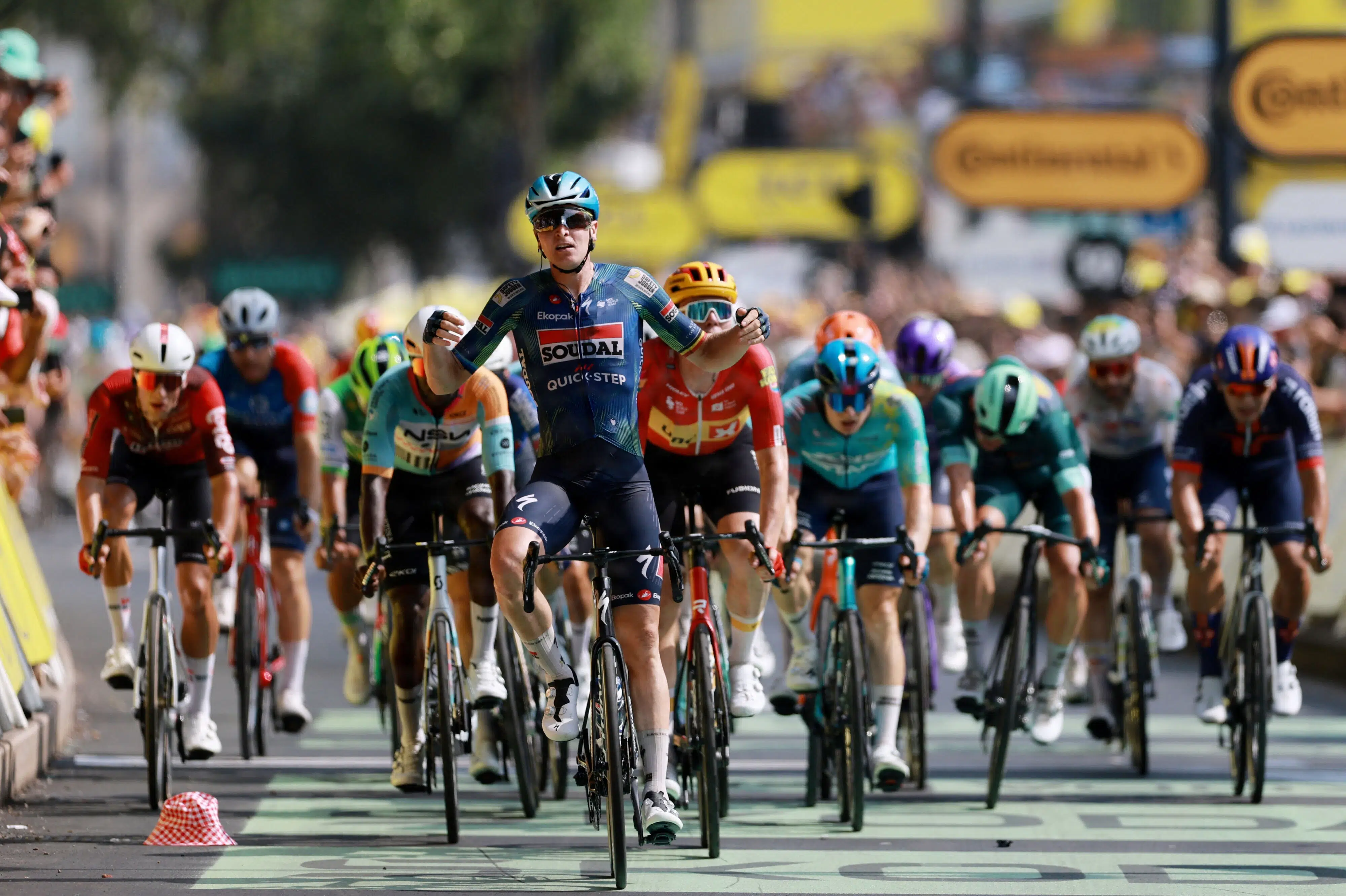 BLÅ BOG: Lynhurtige Tim Merlier tager fjerde Tour-sejr