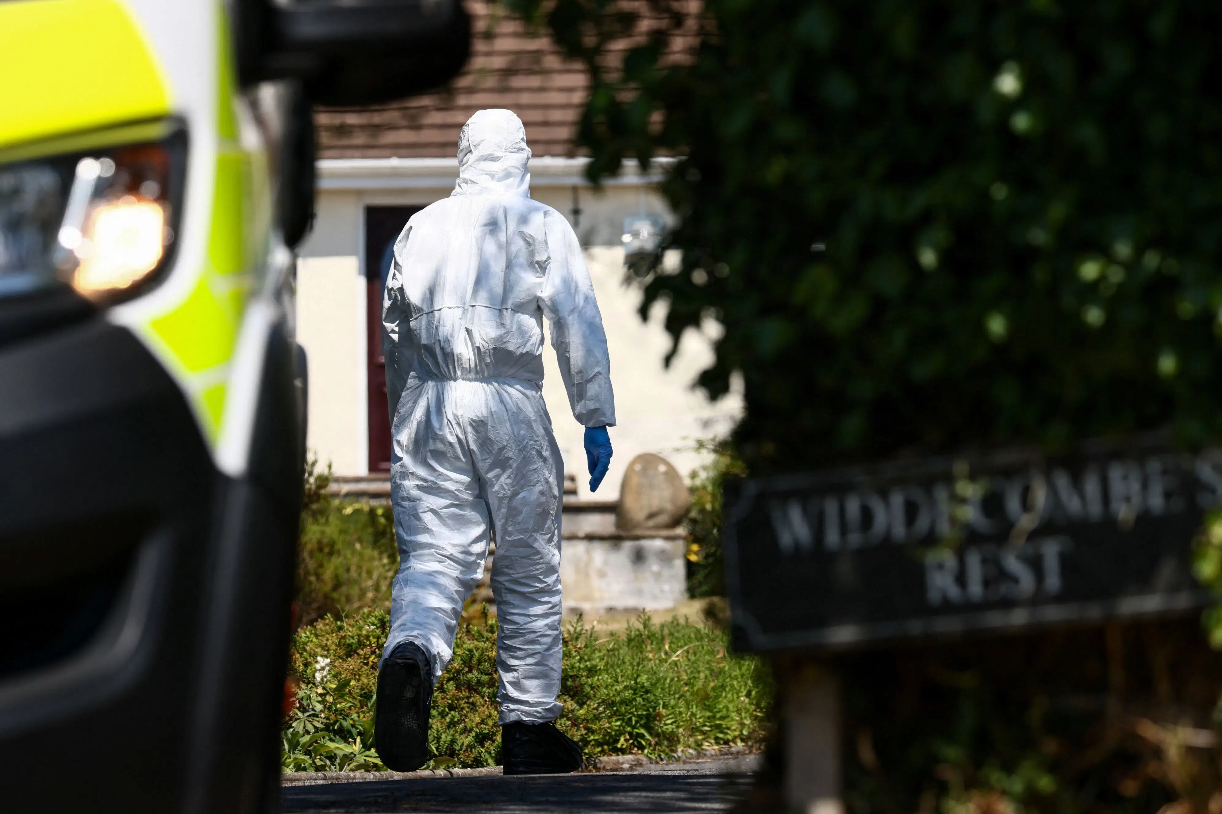 Britisk politi anholder 28-årig mand mistænkt for politikerdrab