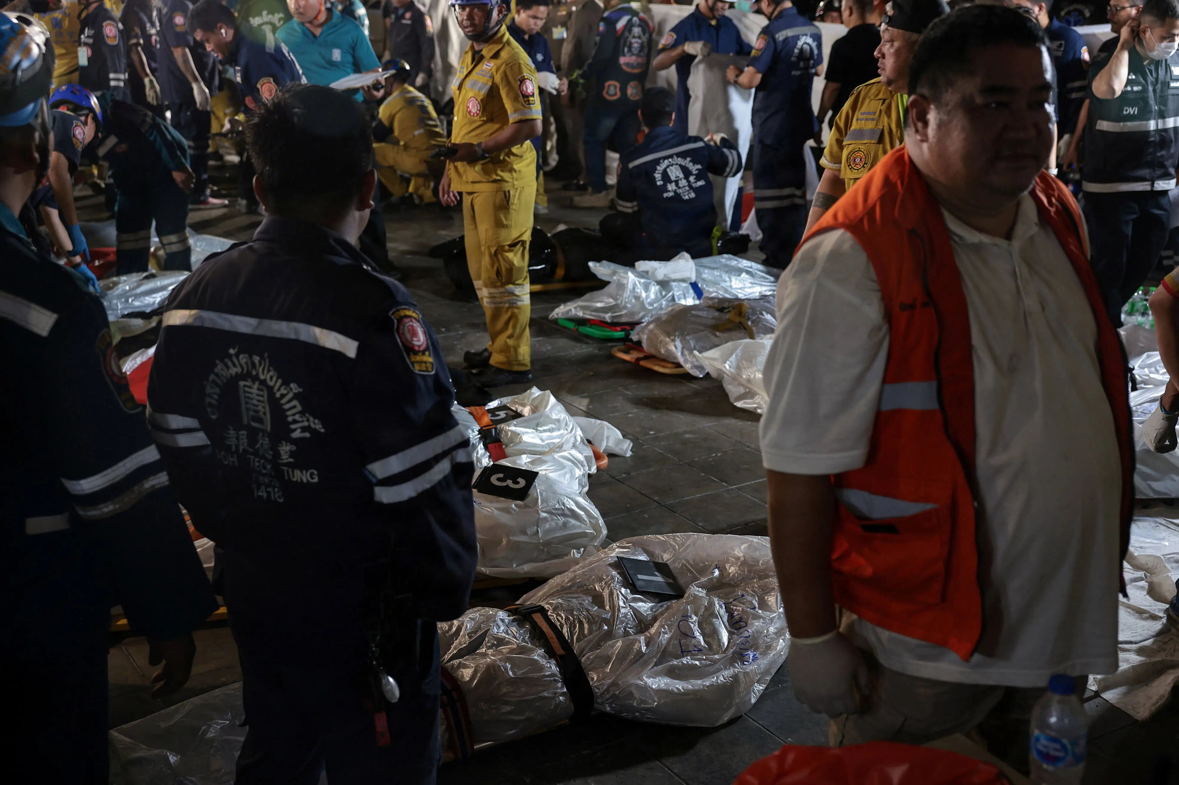 Brand i bar i Bangkok koster mindst 27 livet