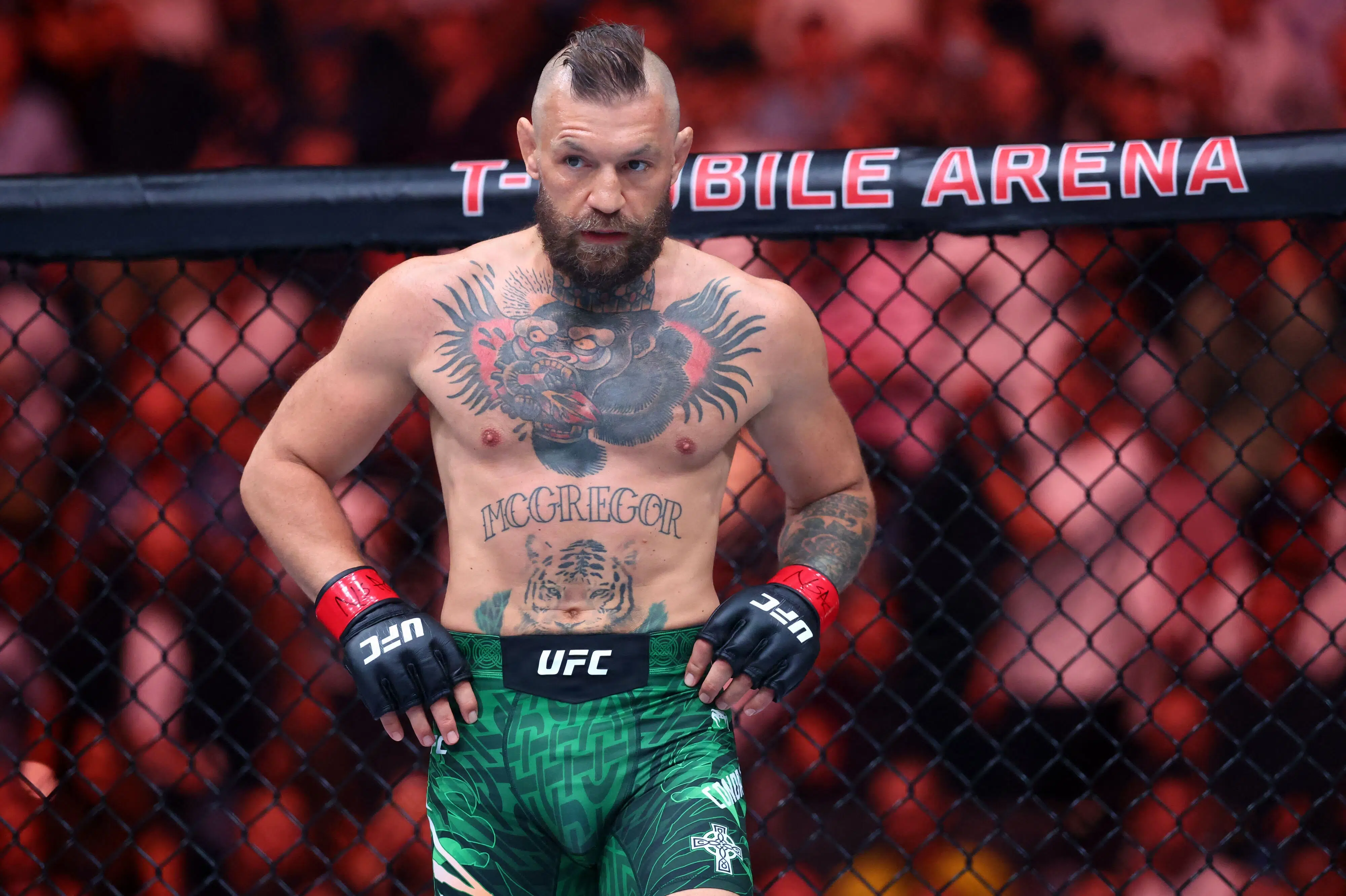Conor McGregor vil tilbage efter kikset comeback og operation