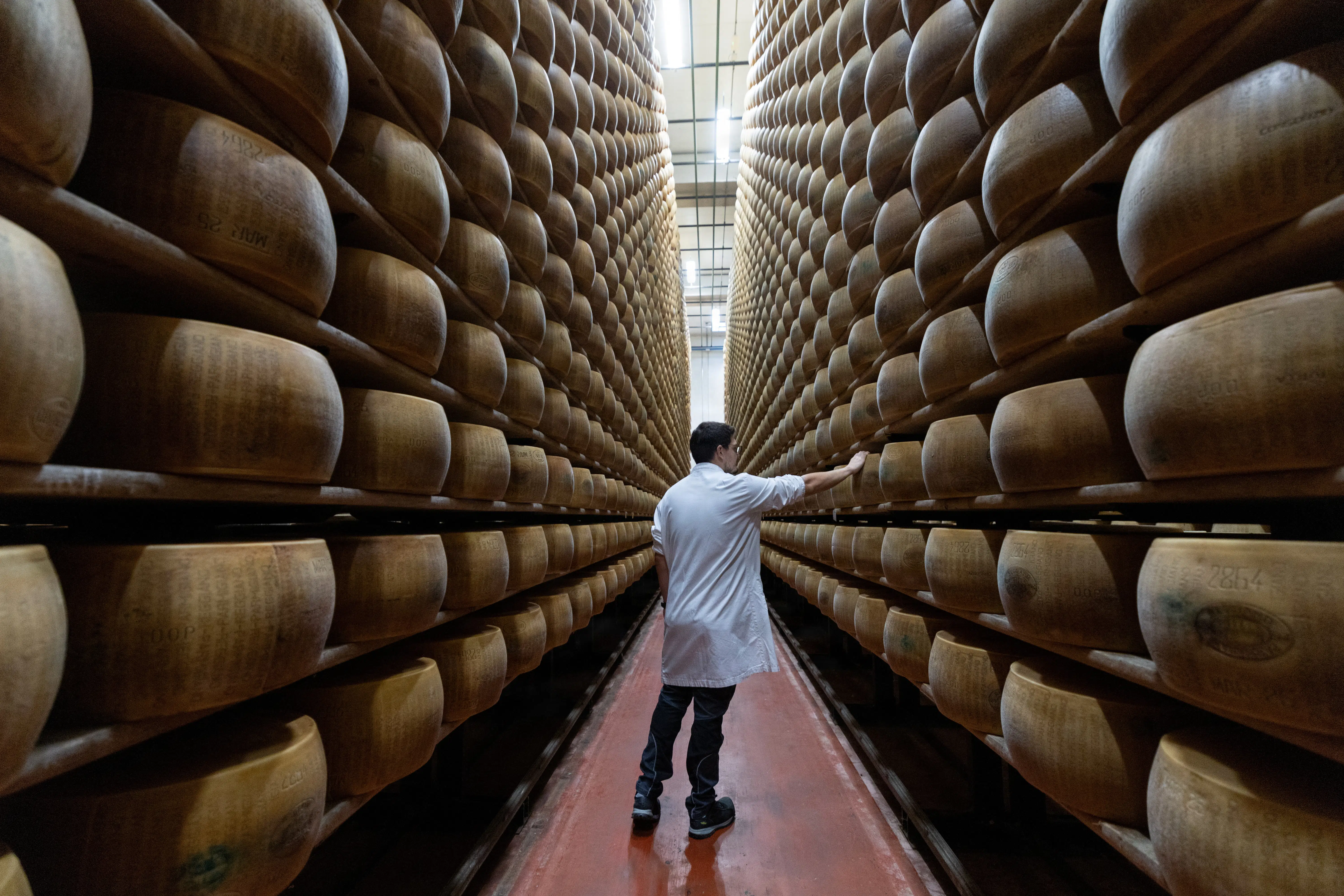 »Ostenes konge« er truet: Parmesan kan stige markant i pris 