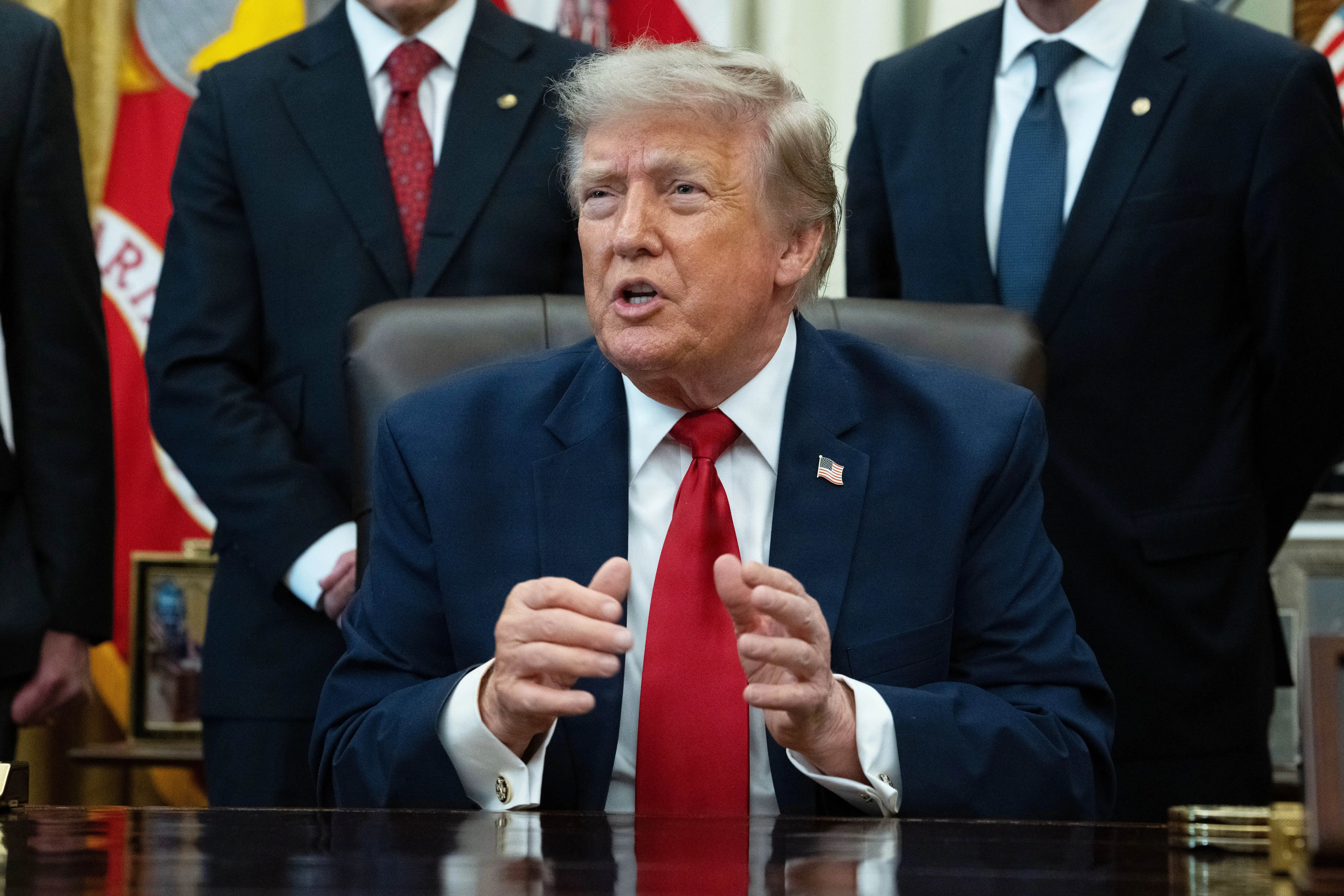 Trump var alligevel ikke så begejstret for våbenhvilen – så nu skal »vennerne« betale for mere krig