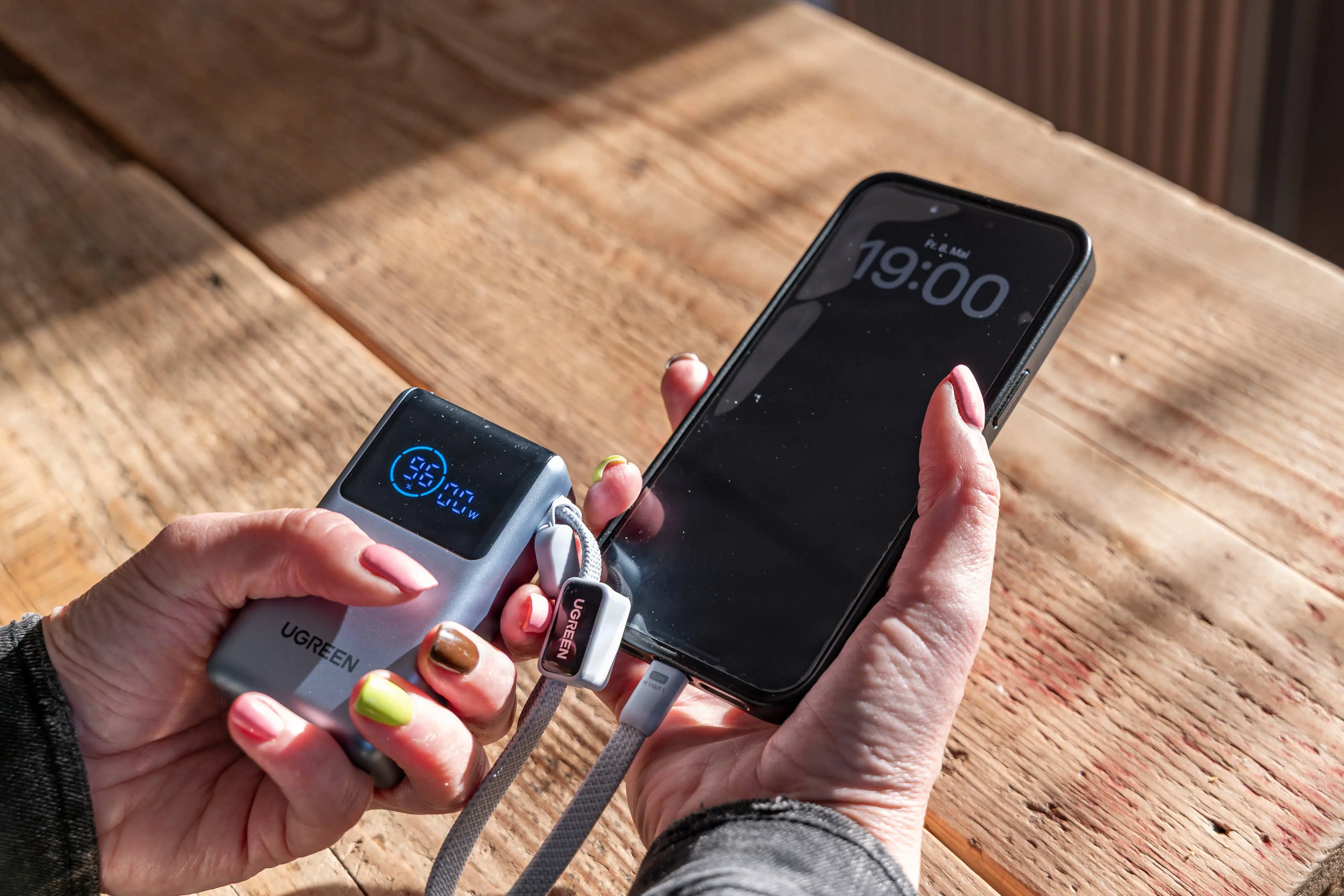 Flypassagerer advares: Ingen powerbank i kufferten, tak