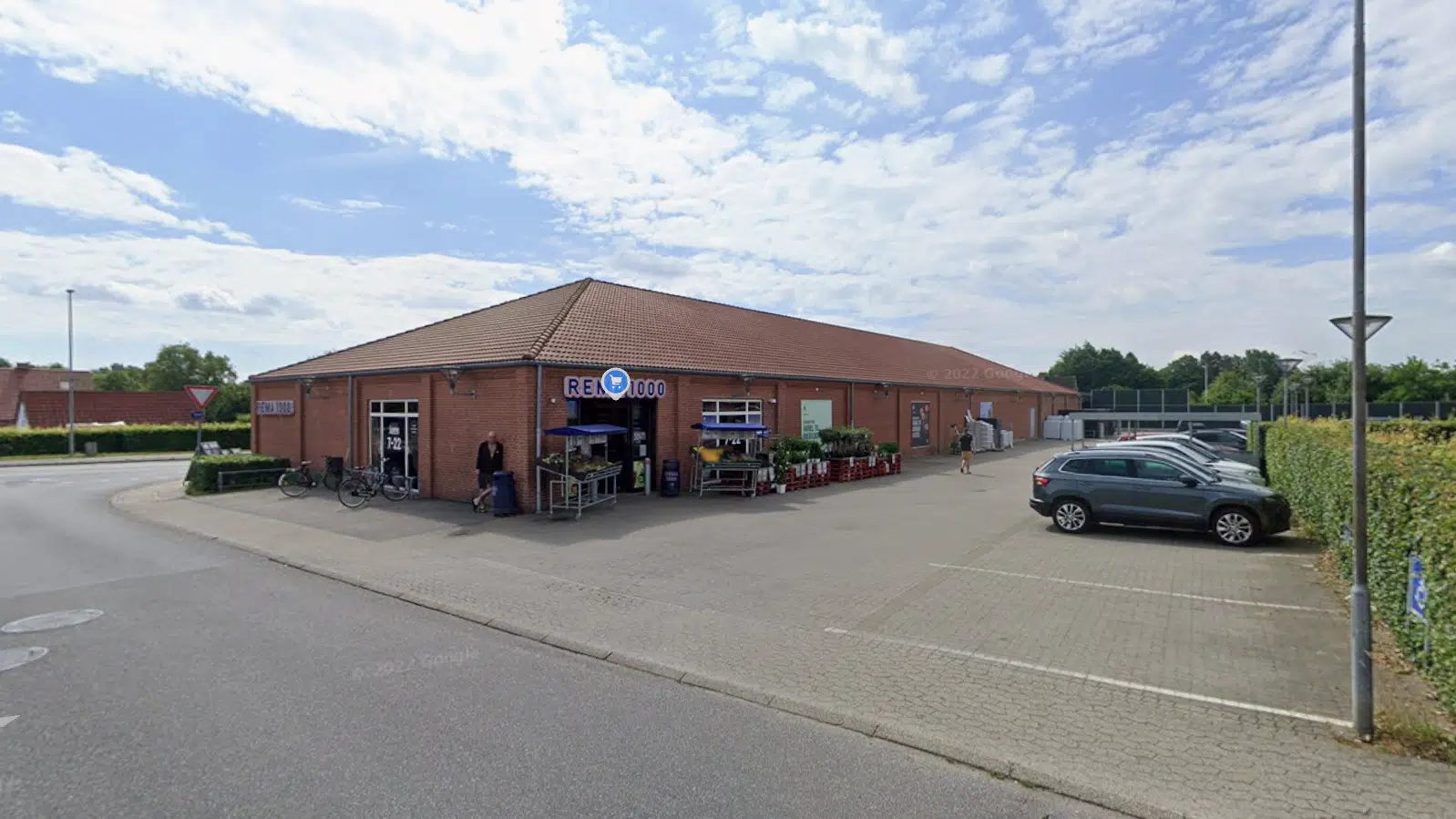 Tumult om pizzasnegl i Rema 1000: Nu er hun sigtet