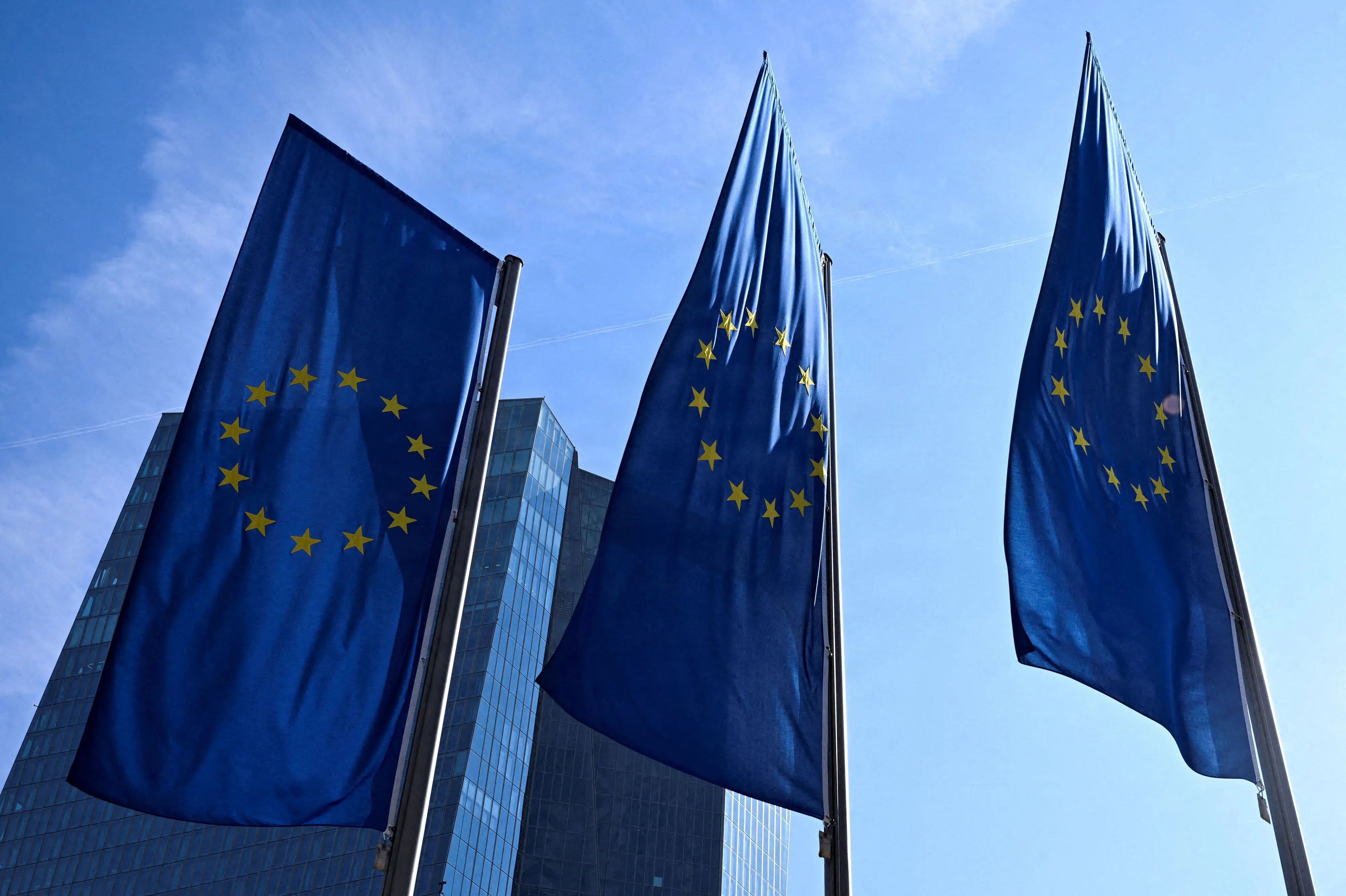 Økonomer ser ingen ECB-renteforhøjelse efter nye inflationstal