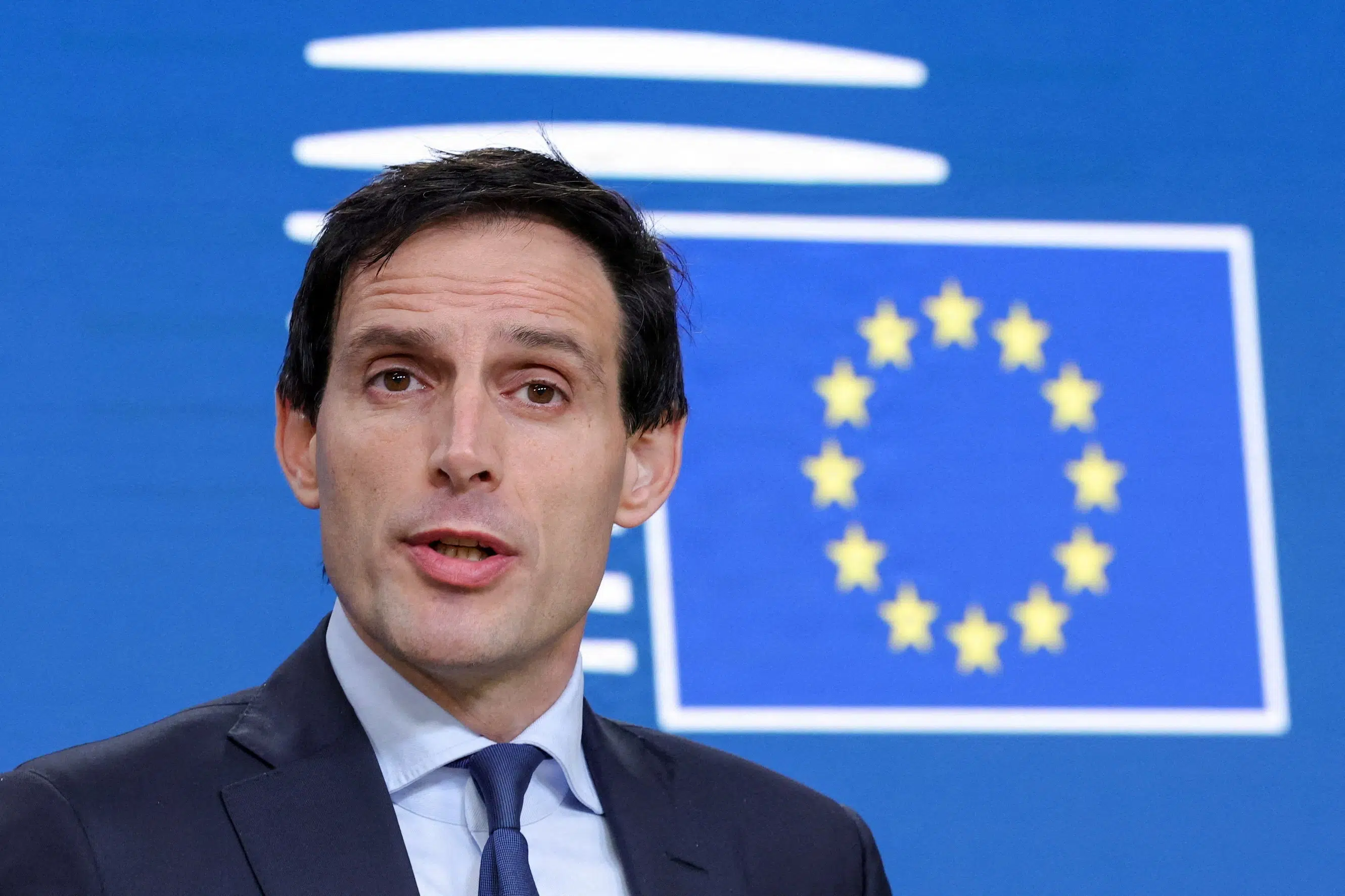 EU-Kommission vil lempe kvotesystem så industri kan udlede i længere tid