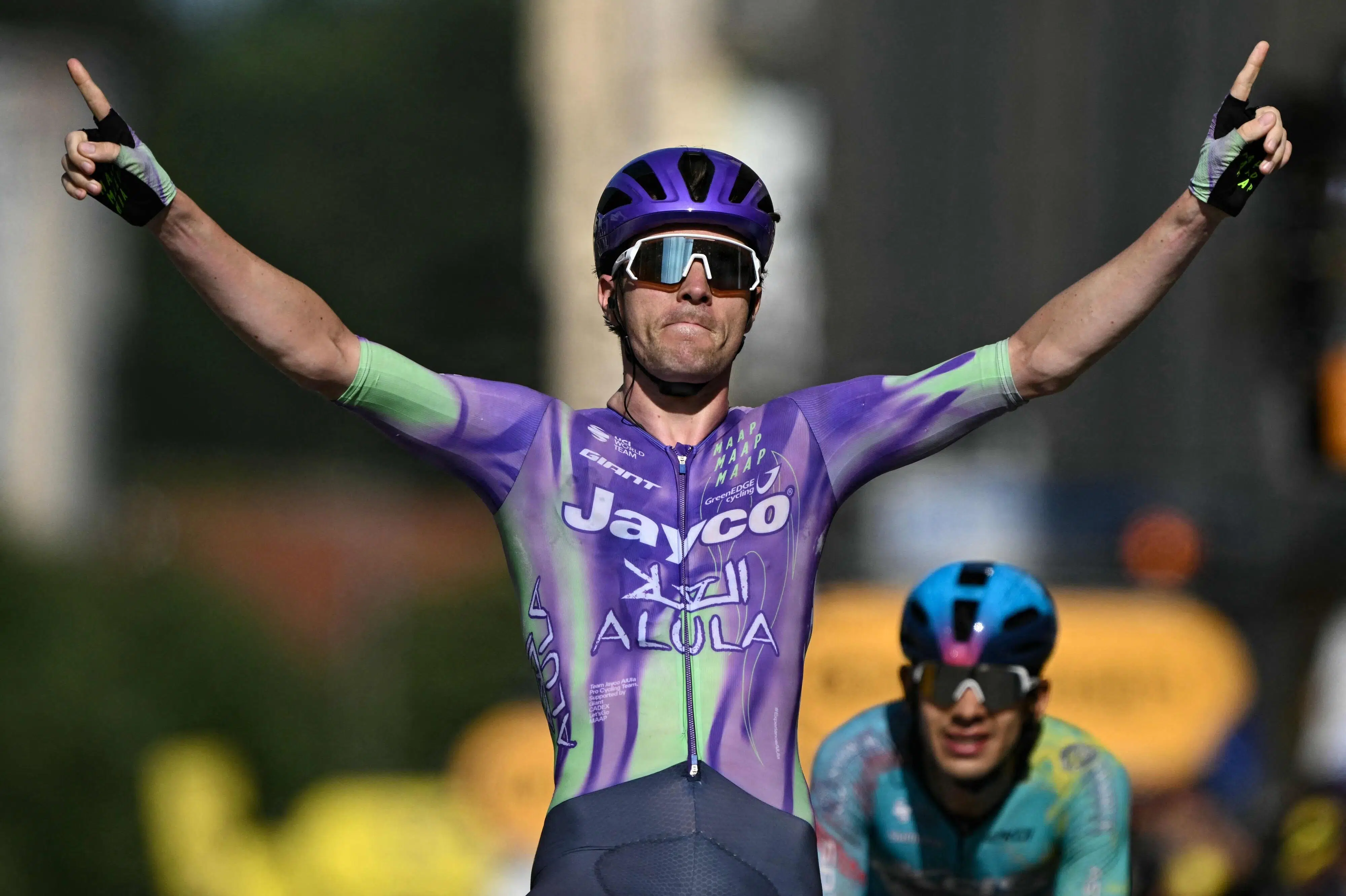 Schweizer overrasker og vinder dramatisk Tour-etape