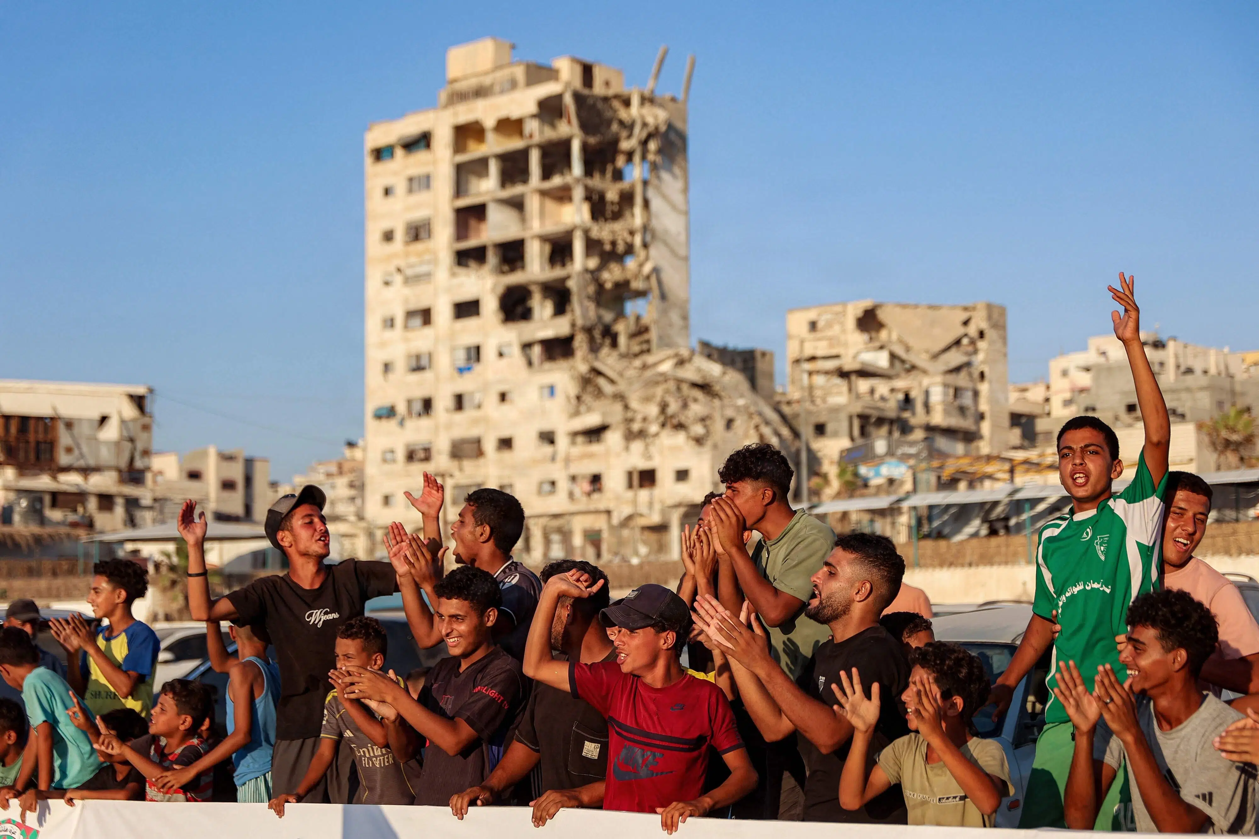 Gazas civilforsvar melder flere børn dræbt i israelske angreb