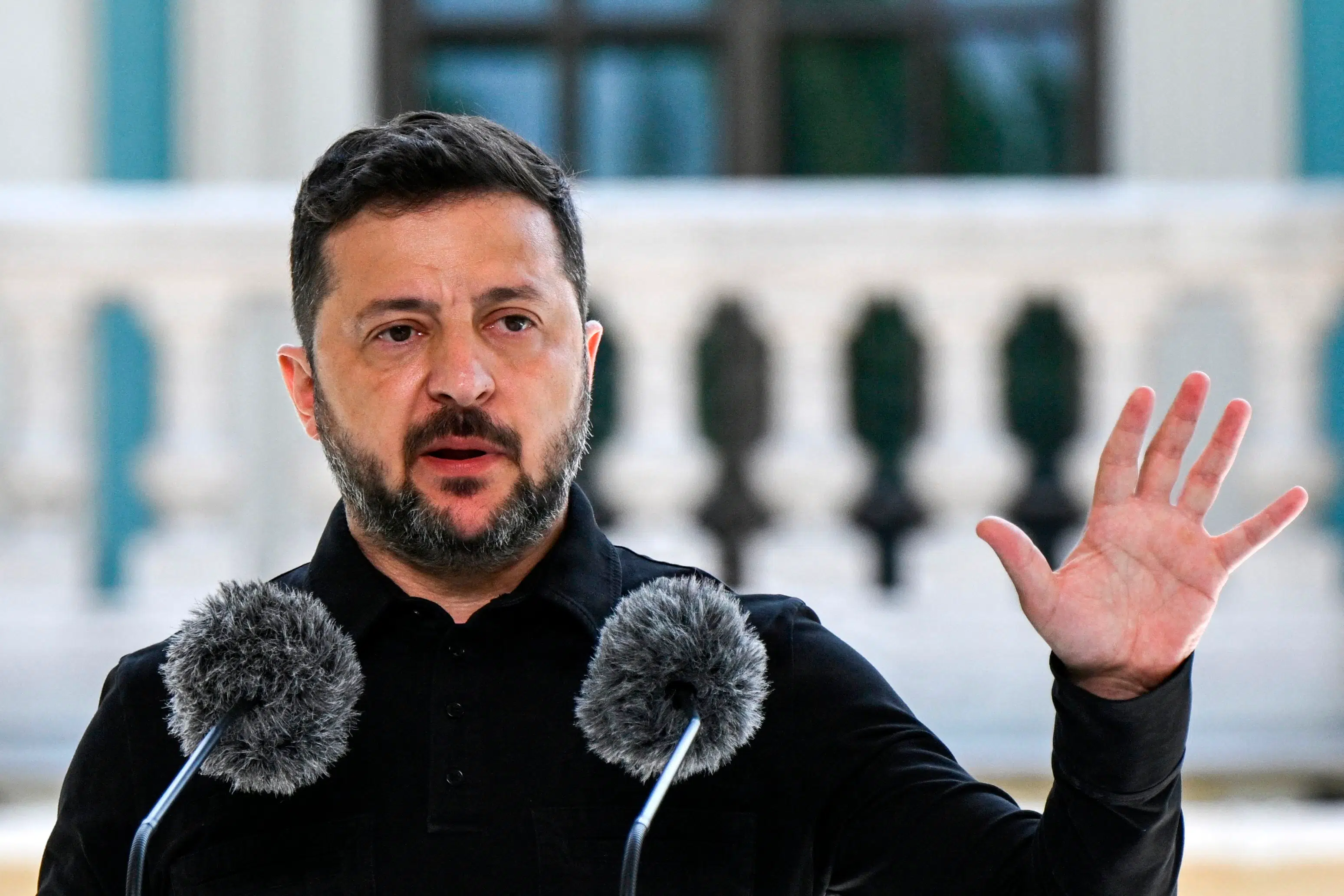 Ukraine's mobilization crisis turns violent, correspondent says it's 'crucial' for authorities to act