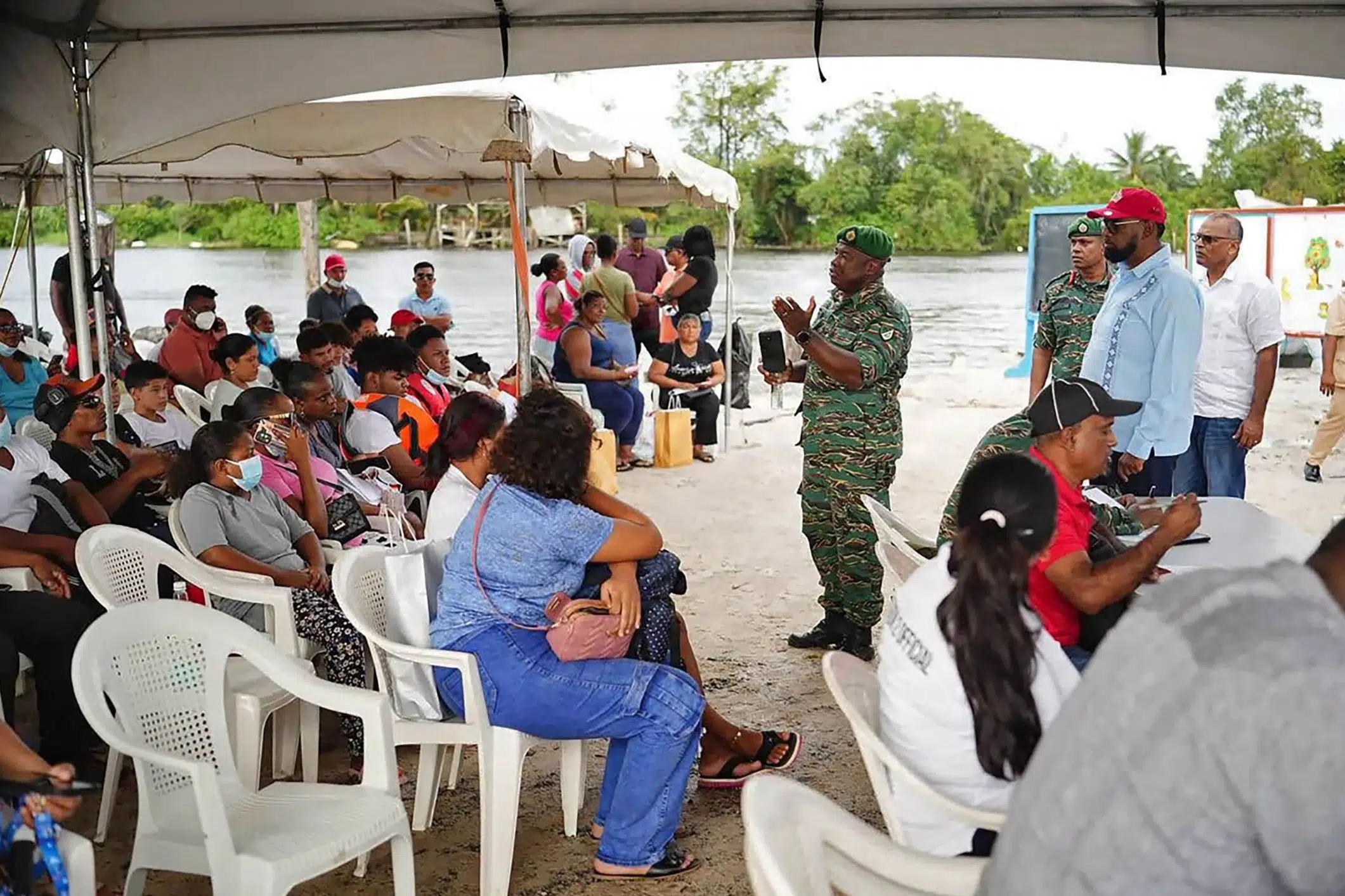 Dødstal stiger til 53 efter færgeforlis i Guyana