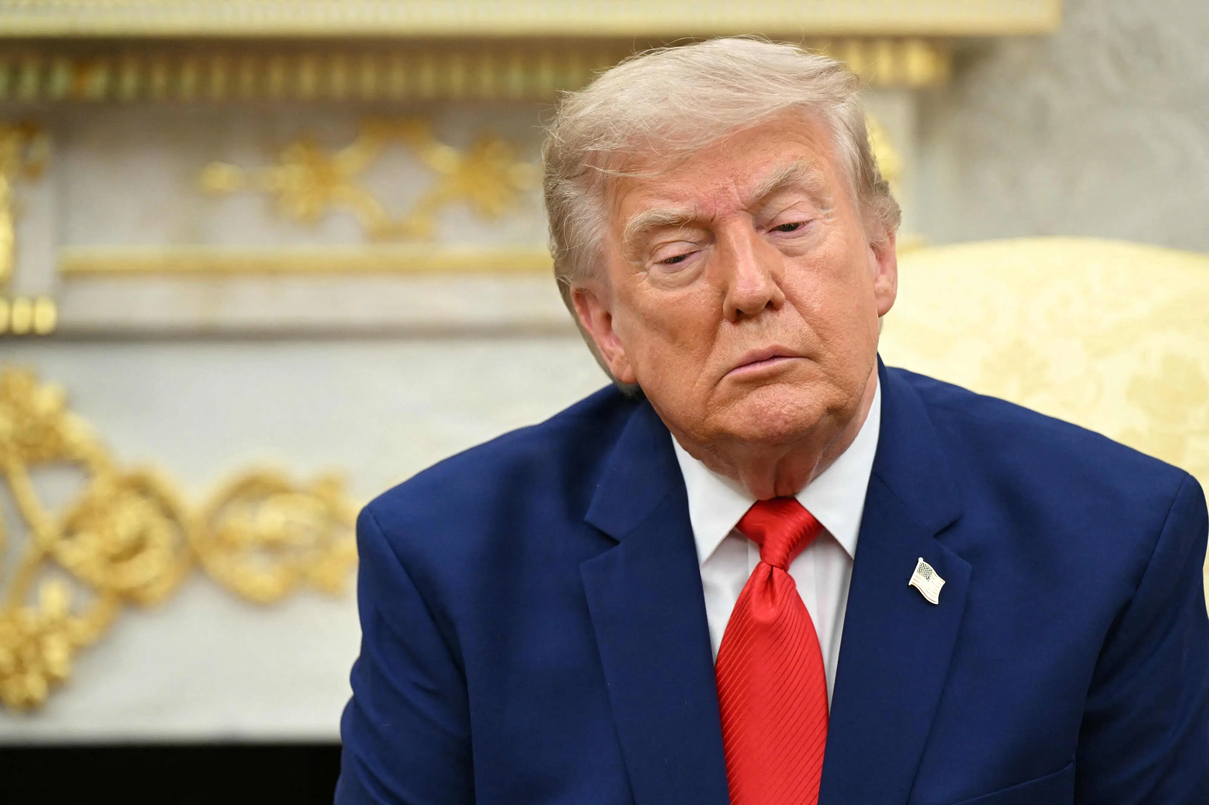 Trump truer med bomber mod Iran for hvert angreb på skibe i Hormuz