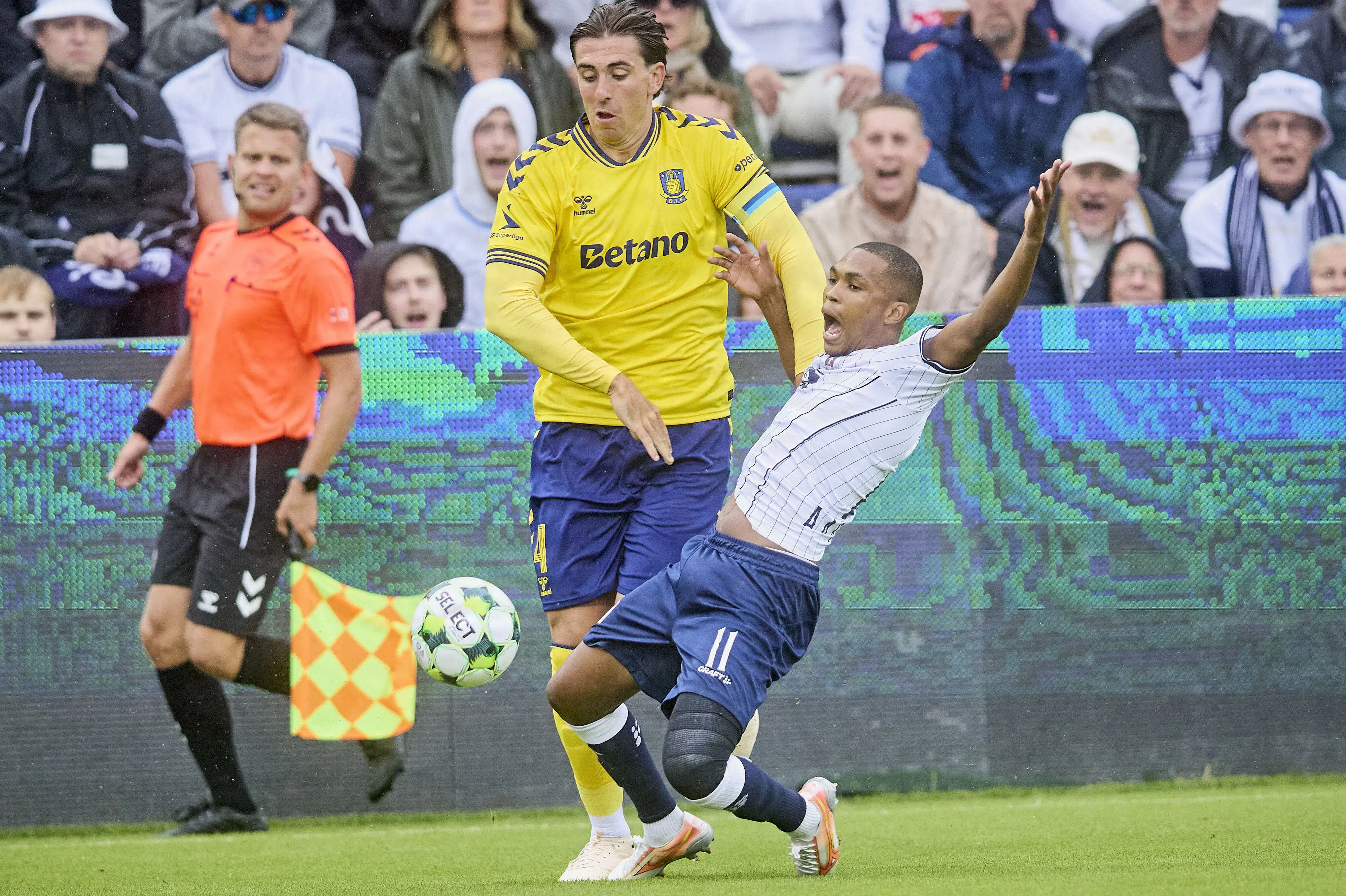 Brøndby-anfører tager skraldet: Jeg lod holdet i stikken mod AGF
