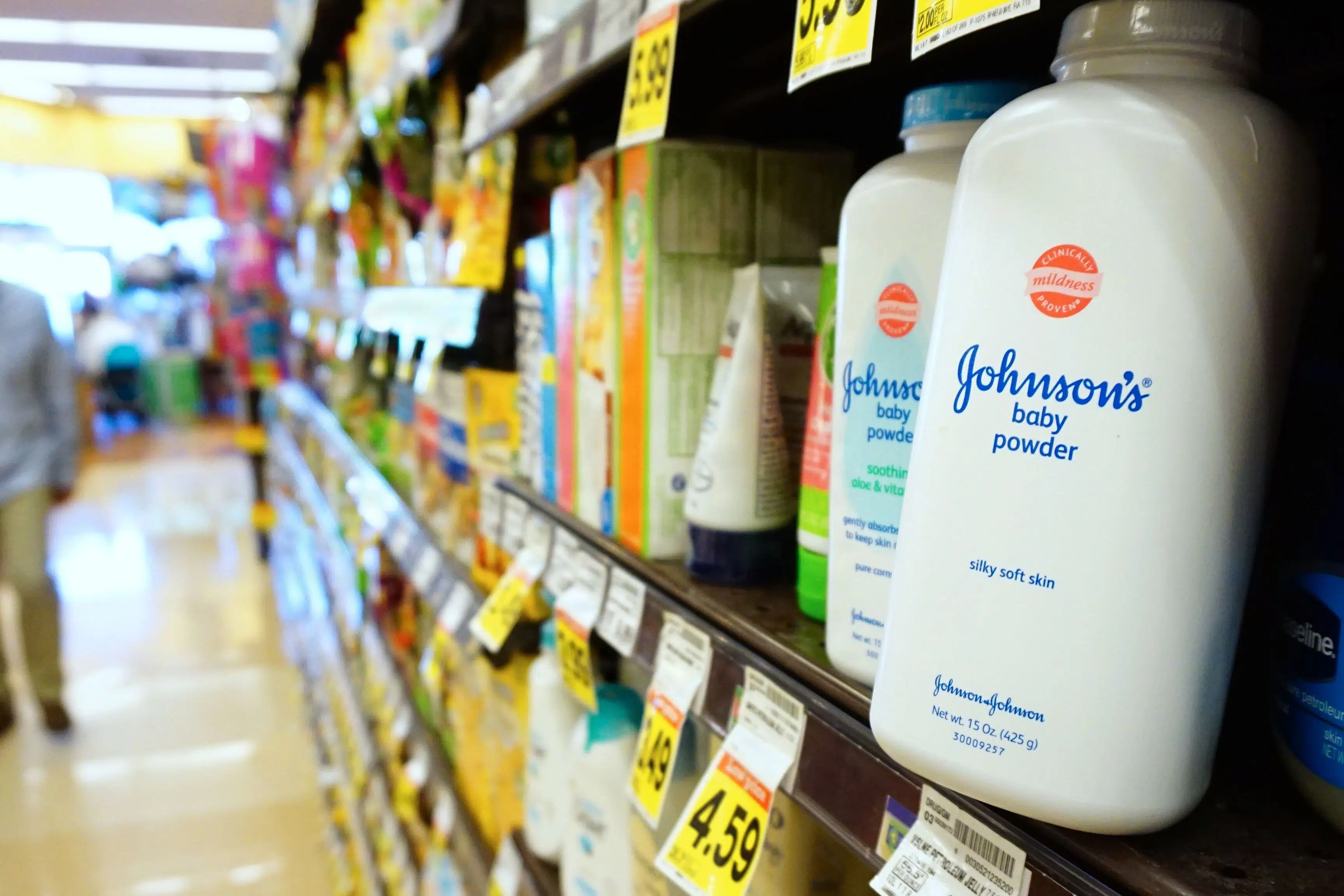 Johnson & Johnson indgår milliardforlig med kræftramte sagsøgere