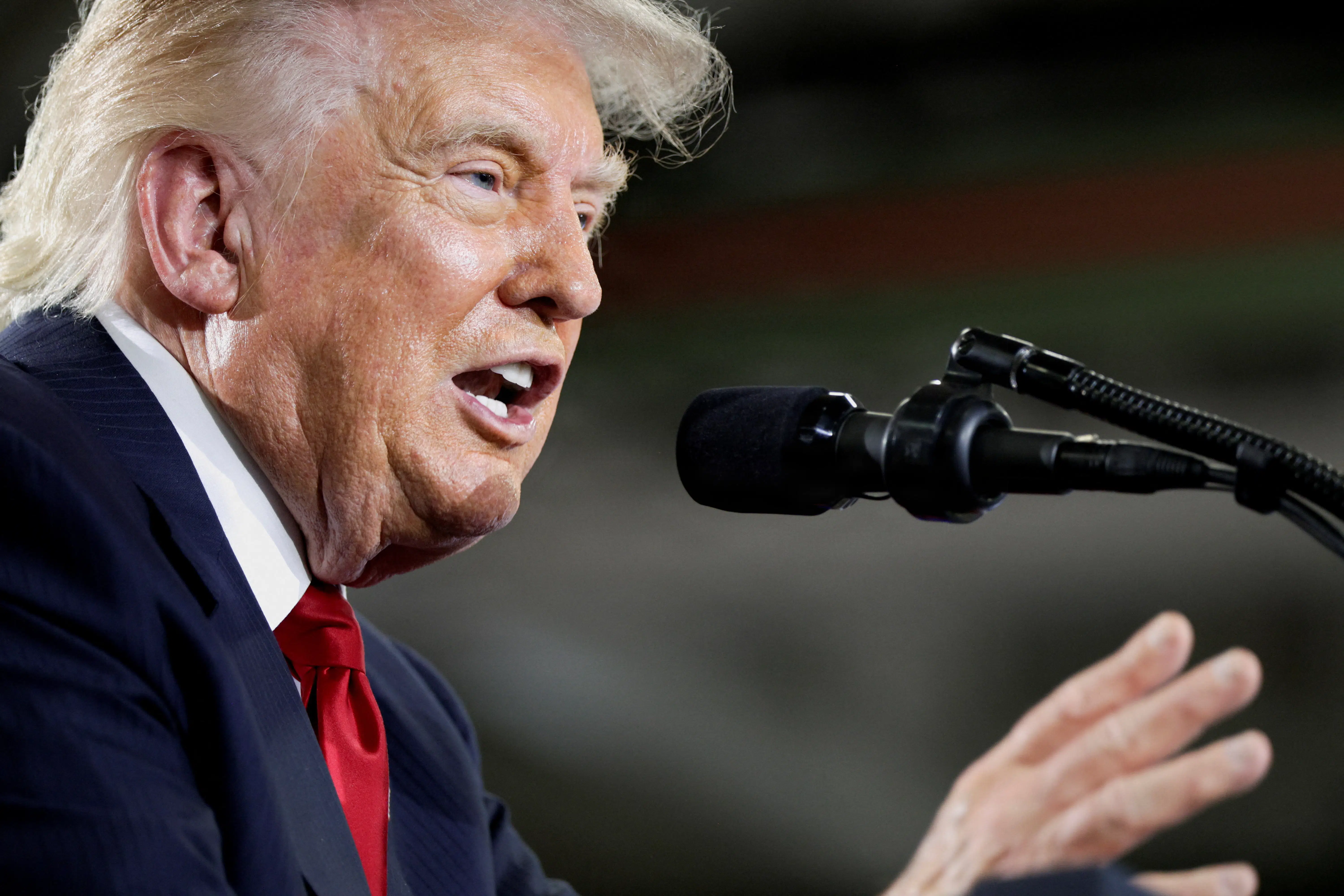 »Kan I huske det,« spurgte Trump. Det er der ingen, der kan, for det skete ikke