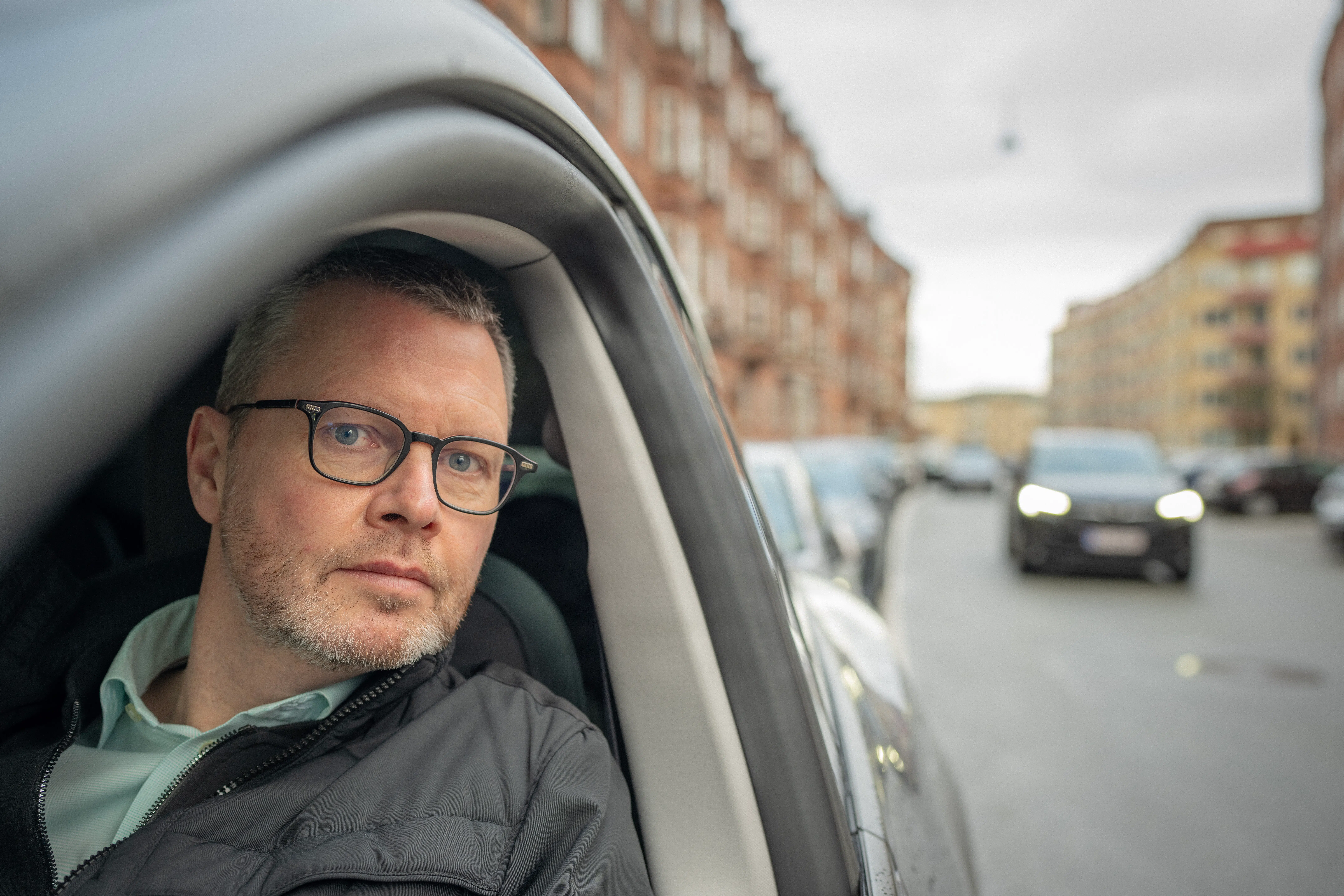 »Historisk mulighed« er forsvundet på bilmarkedet – her er analytikeres råd til resten af 2026
