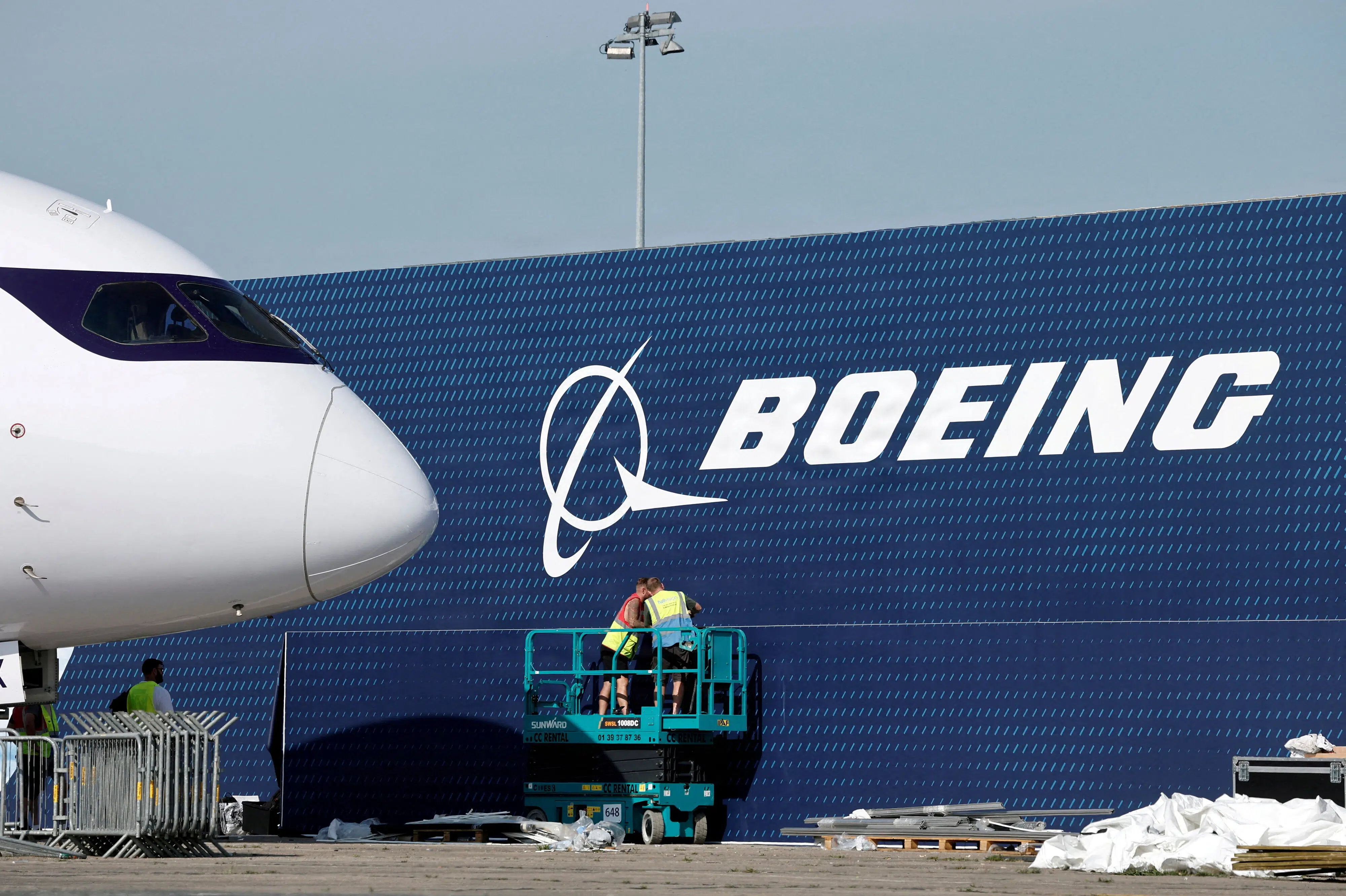 Boeing øger omsætning - men fly til Trump trækker ned i regnskab