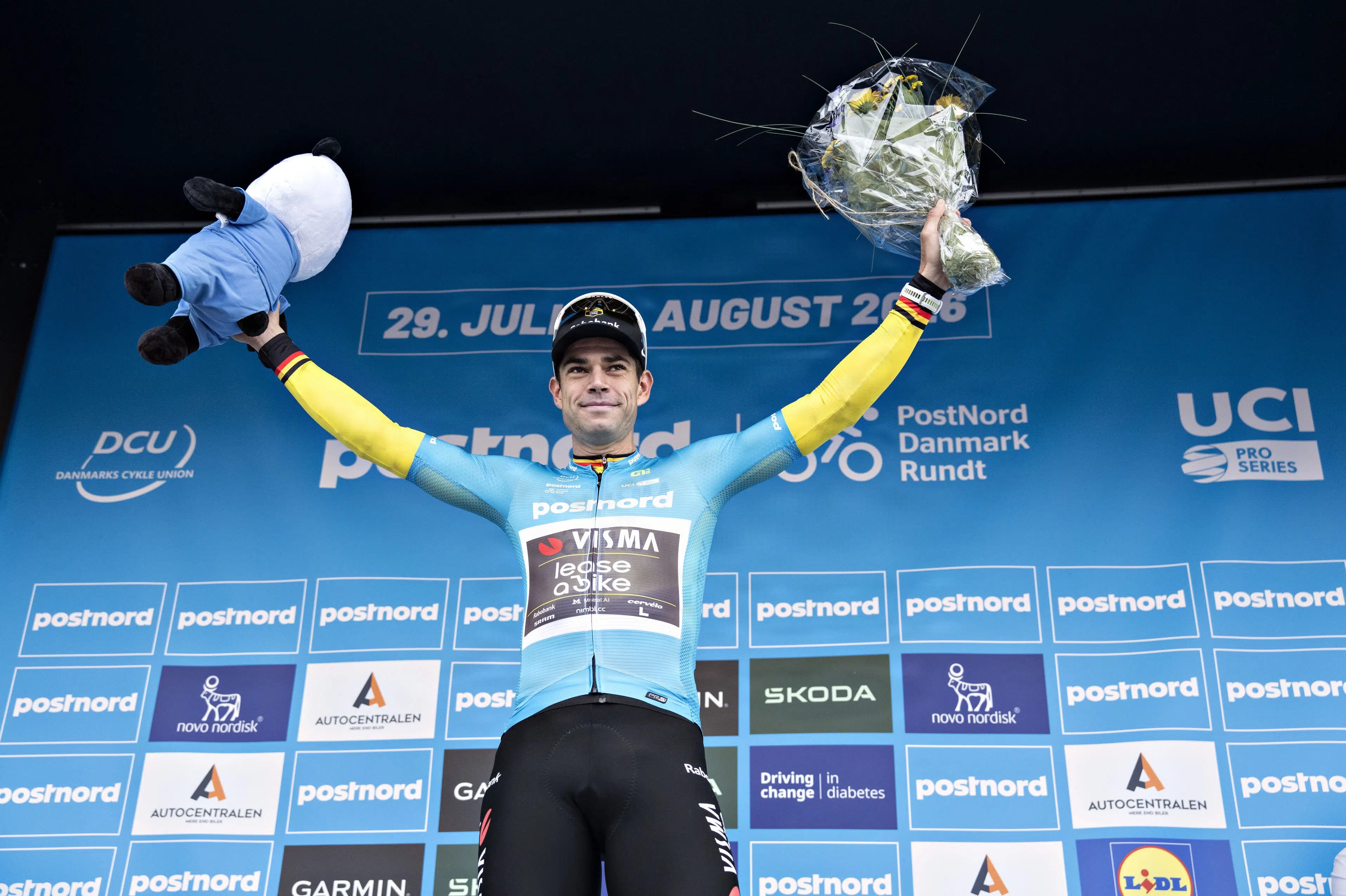 Van Aert mærker udfordringen fra motiverede danskere