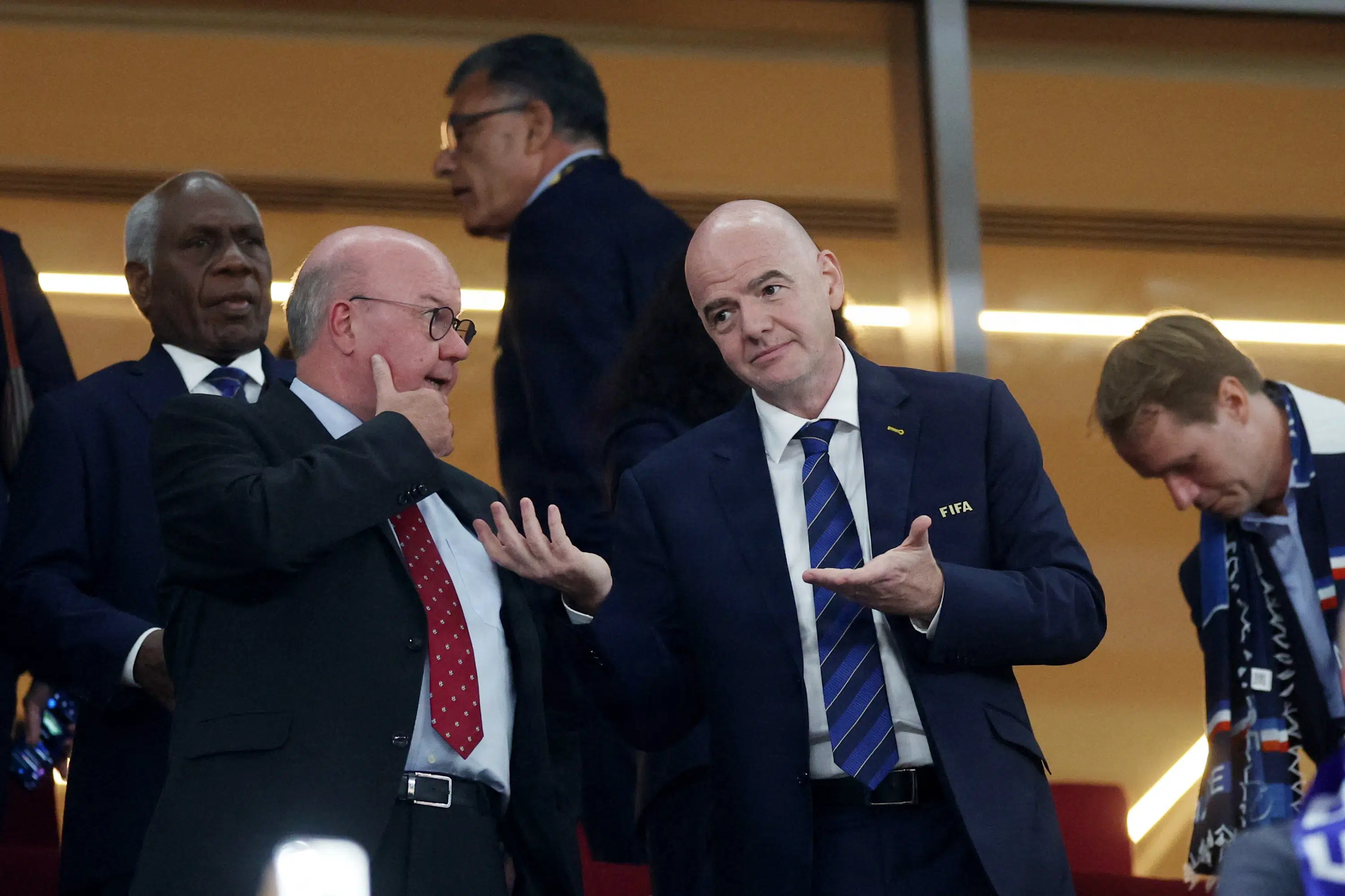 DBU-formand har svært ved at se Fifa-præsident fortsætte