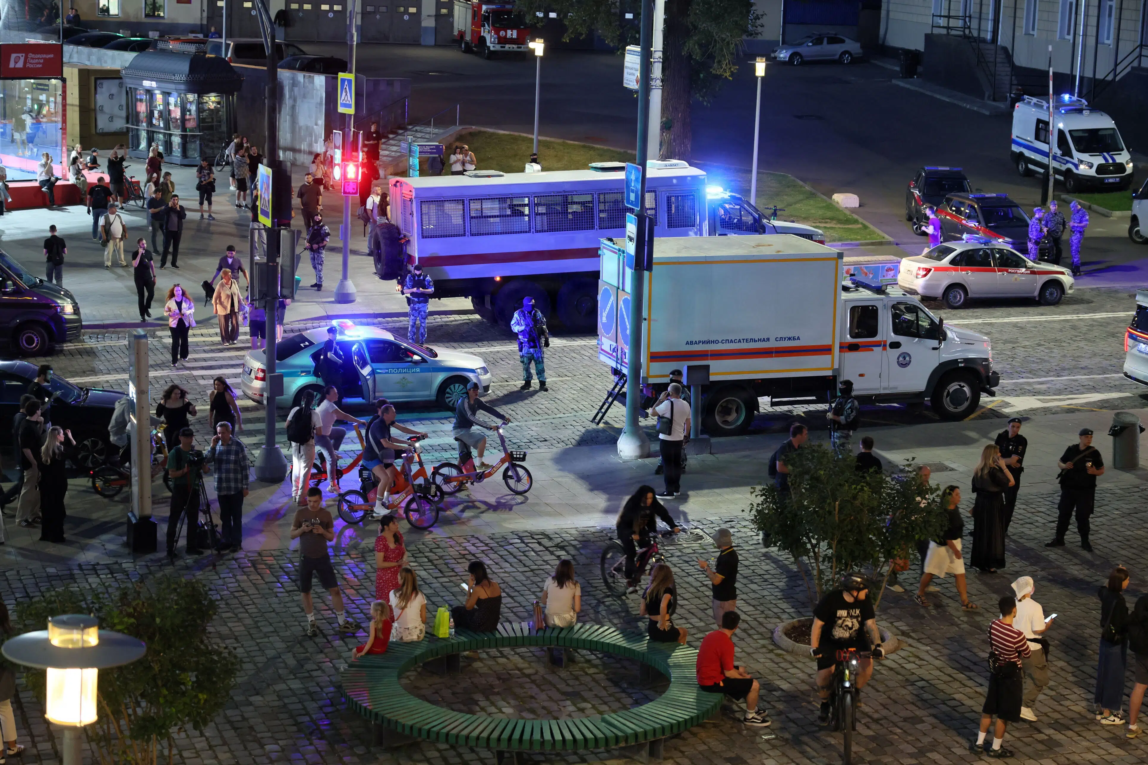 Tre meldt dræbt i eksplosion tæt på café i Moskva